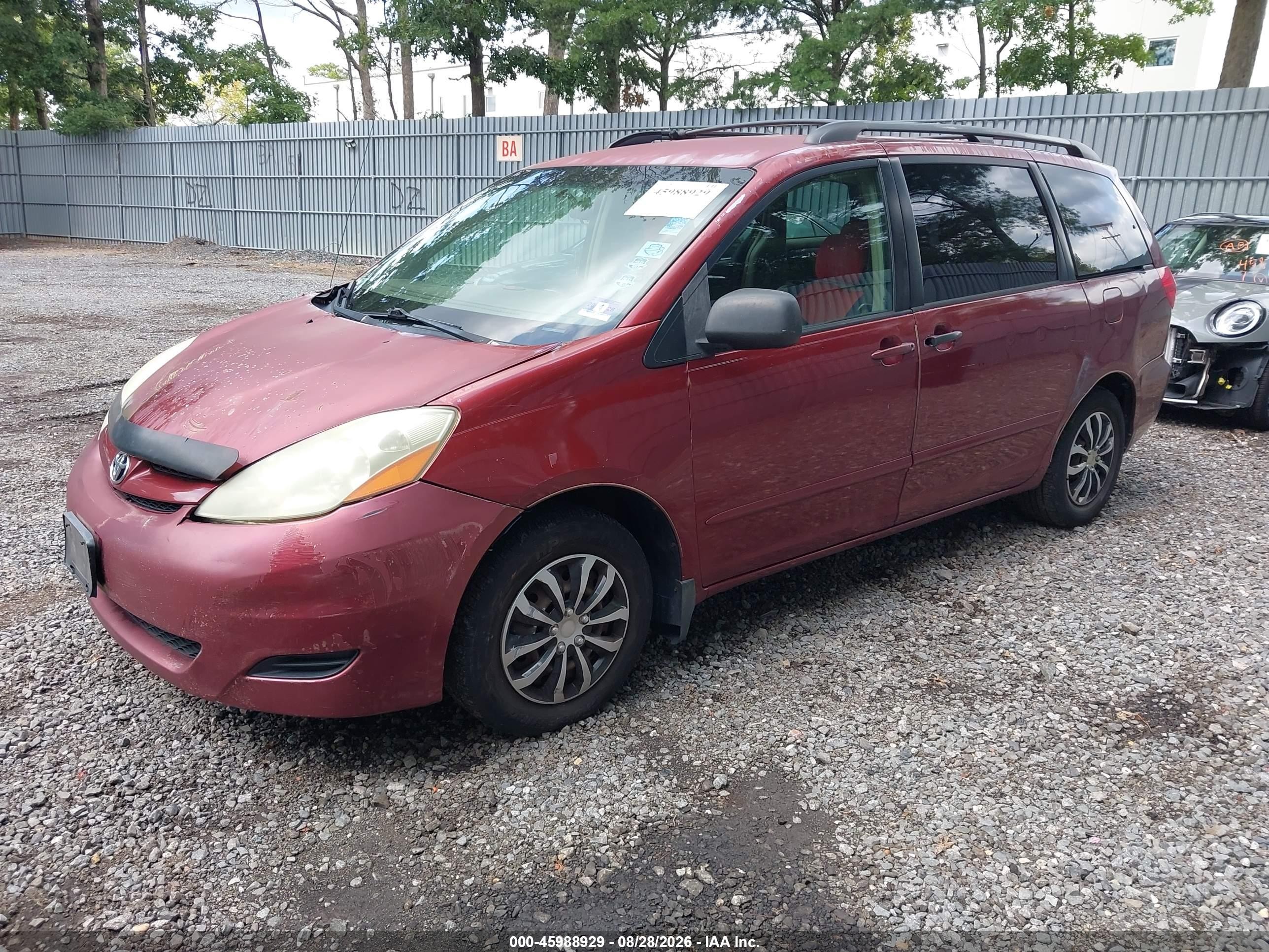 2006 Toyota Sienna Le Красный vin: 5TDZA23C76S484325