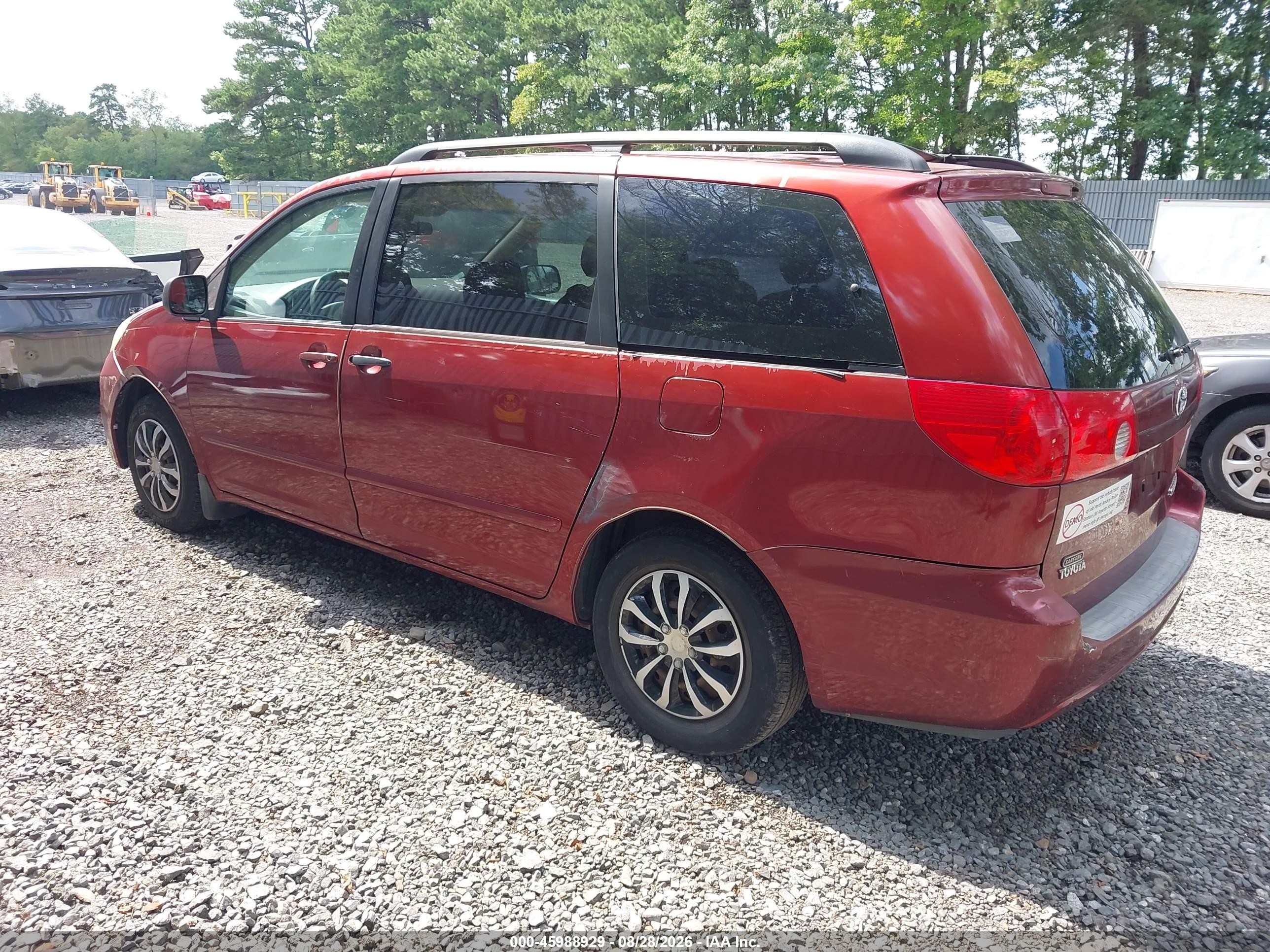 2006 Toyota Sienna Le Красный vin: 5TDZA23C76S484325