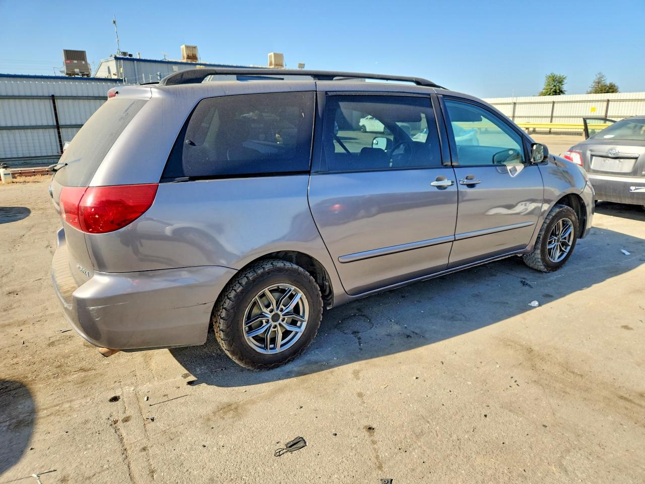2006 Toyota Sienna Le 8 Passenger Silver vin: 5TDZA23C76S495647