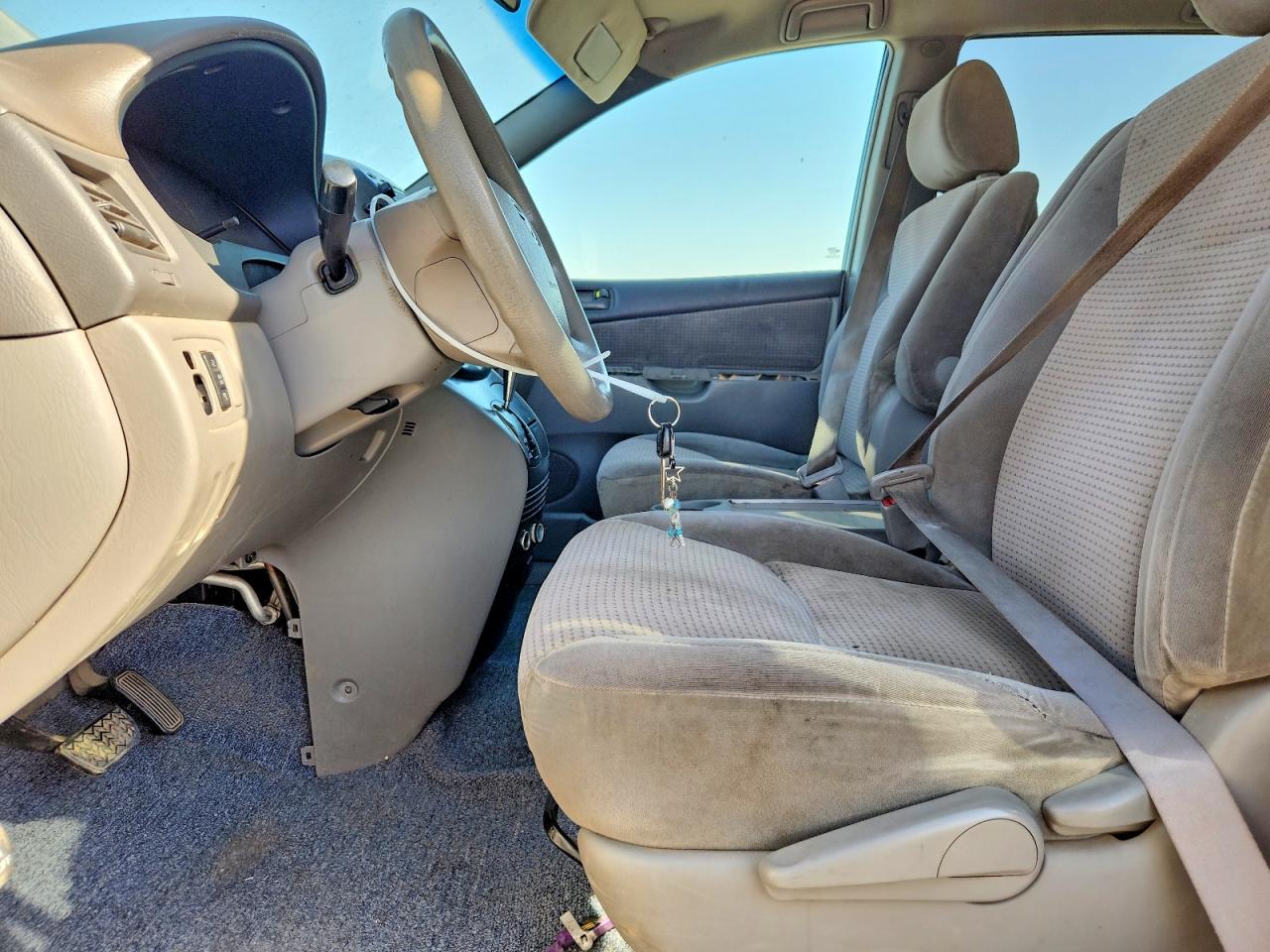 2006 Toyota Sienna Le 8 Passenger Silver vin: 5TDZA23C76S495647