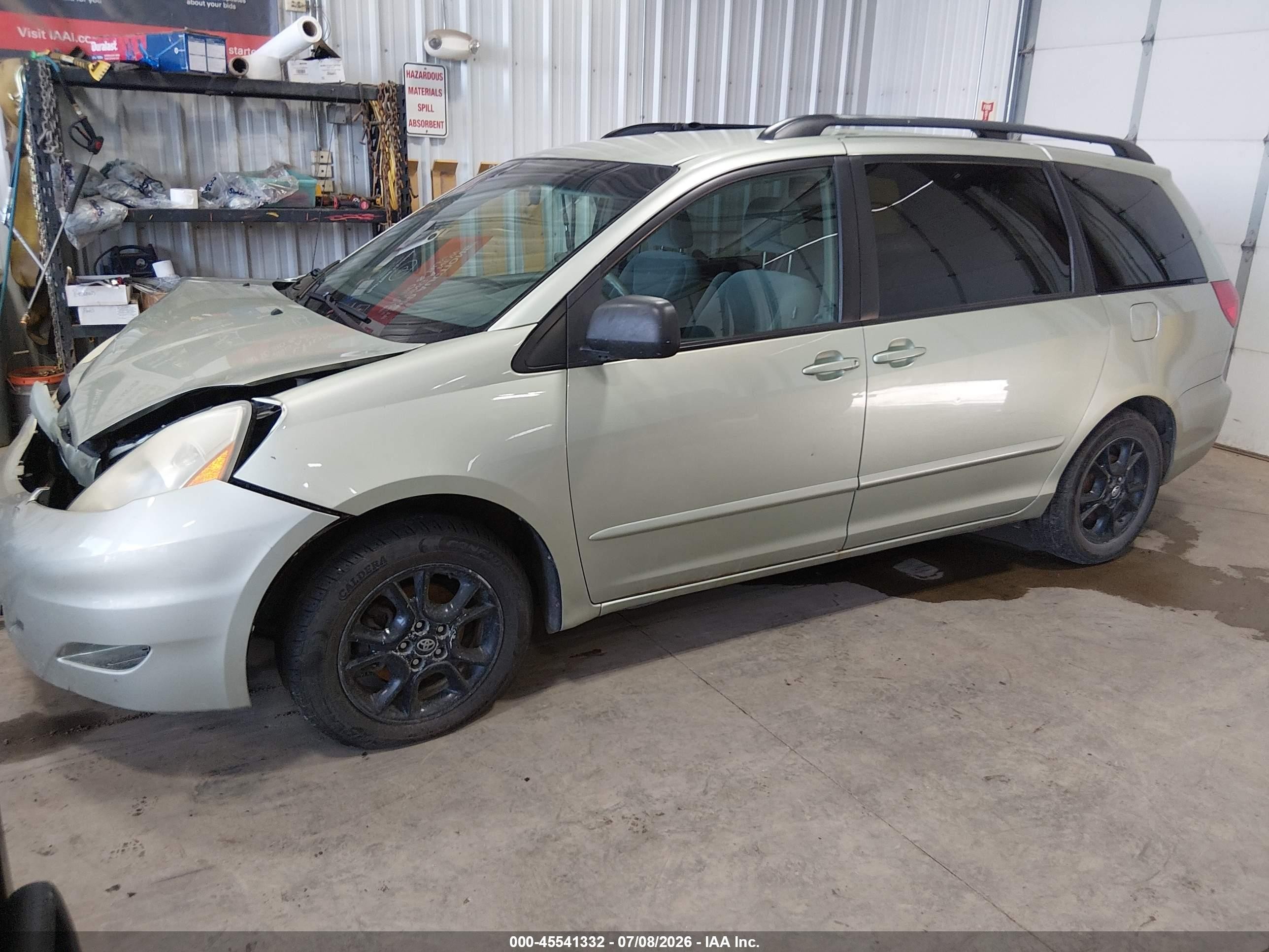 2006 Toyota Sienna Le Green vin: 5TDZA23C76S530848