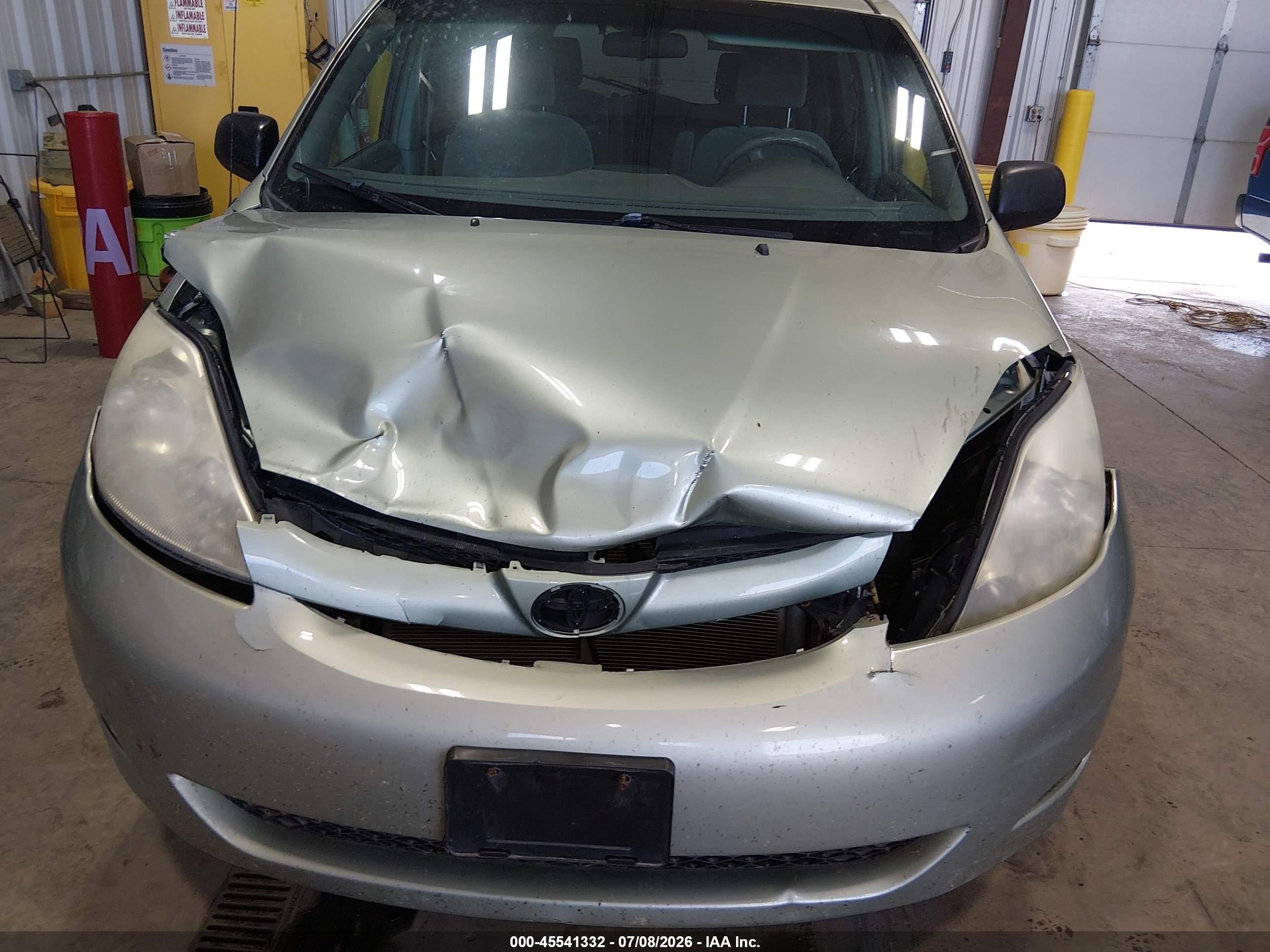 2006 Toyota Sienna Le Green vin: 5TDZA23C76S530848