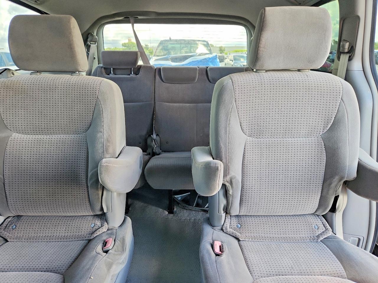 2006 Toyota Sienna Le Green vin: 5TDZA23C76S535550