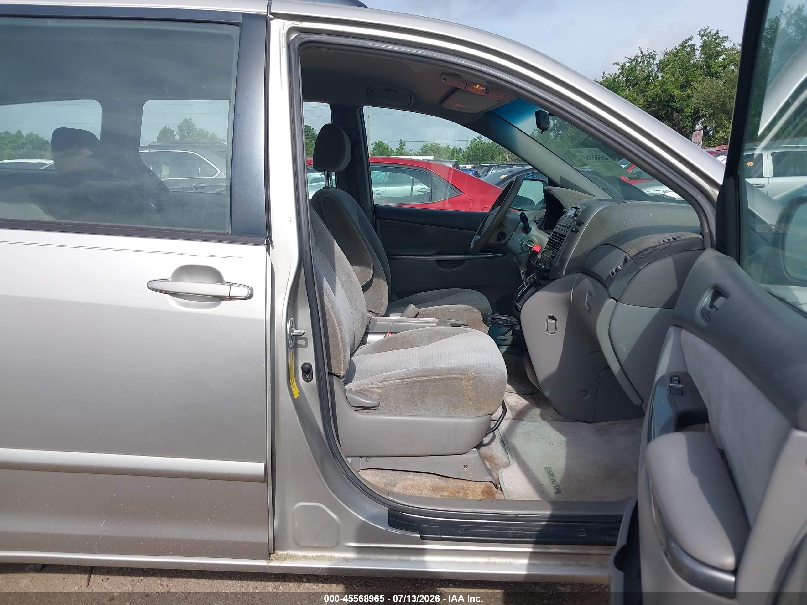 2006 Toyota Sienna Ce/le Silver vin: 5TDZA23C76S551182