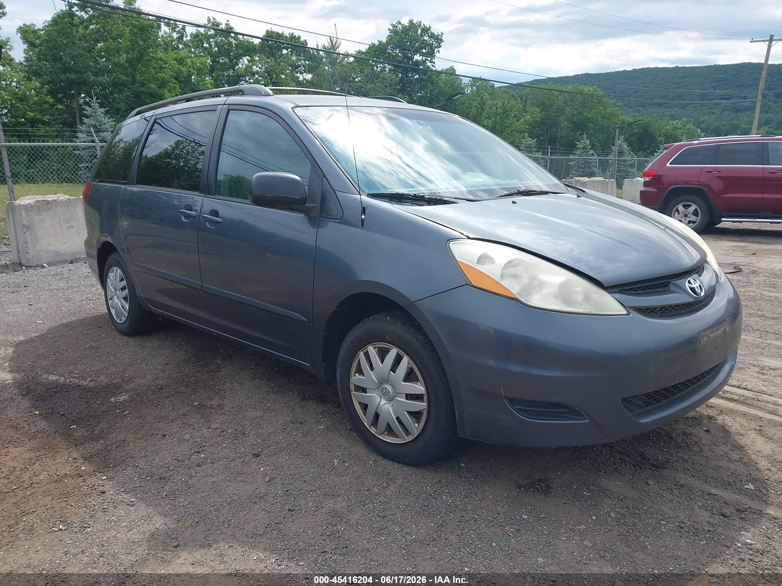2006 Toyota Sienna Le Gray vin: 5TDZA23C76S564949