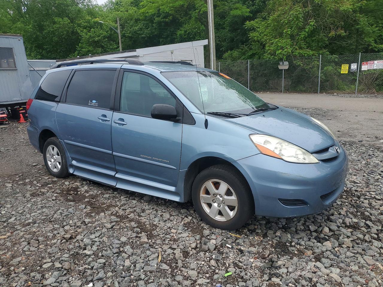 2006 Toyota Sienna Le 8 Passenger Blue vin: 5TDZA23C76S566829