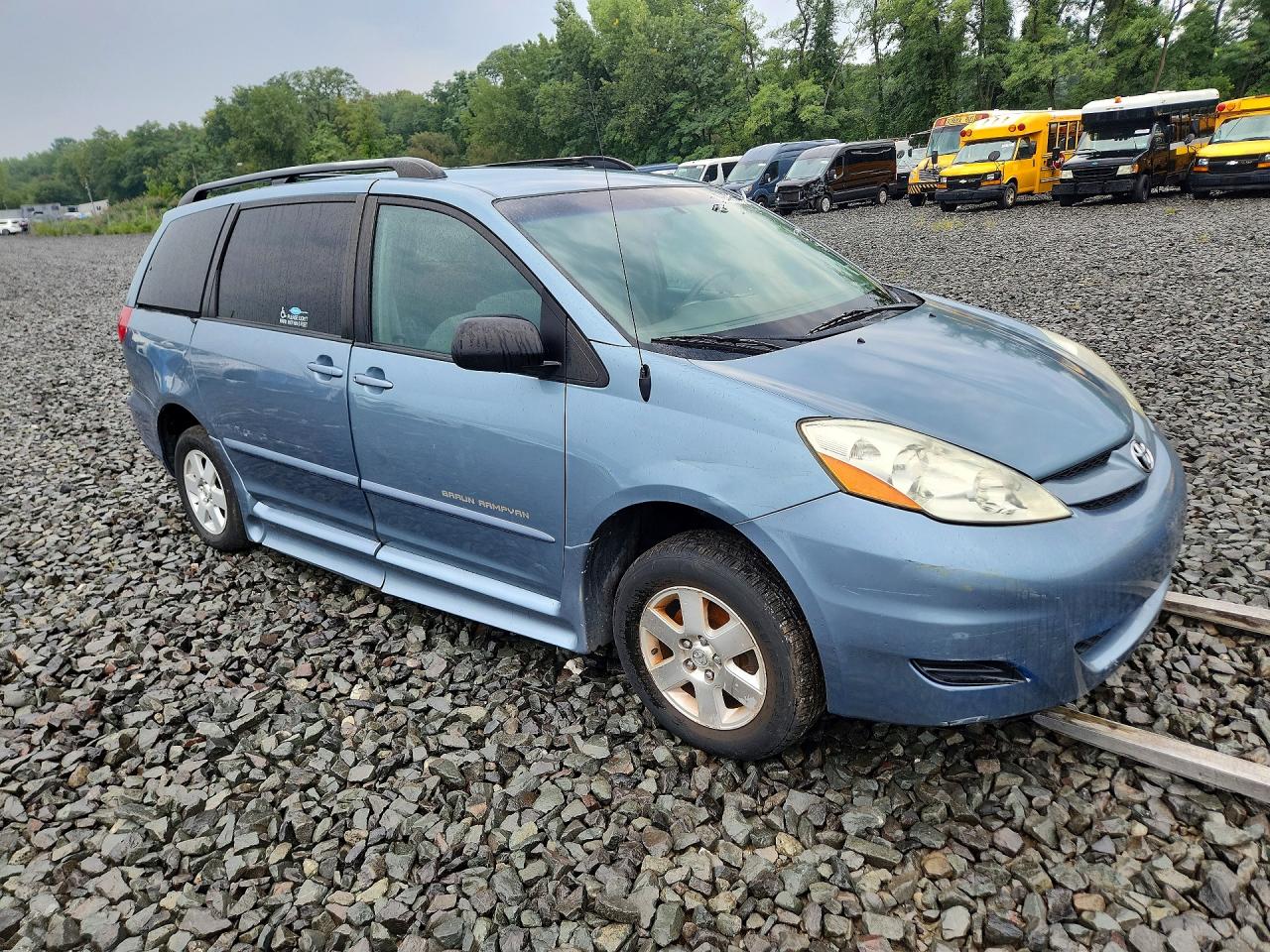 2006 Toyota Sienna Le 8 Passenger Blue vin: 5TDZA23C76S566829