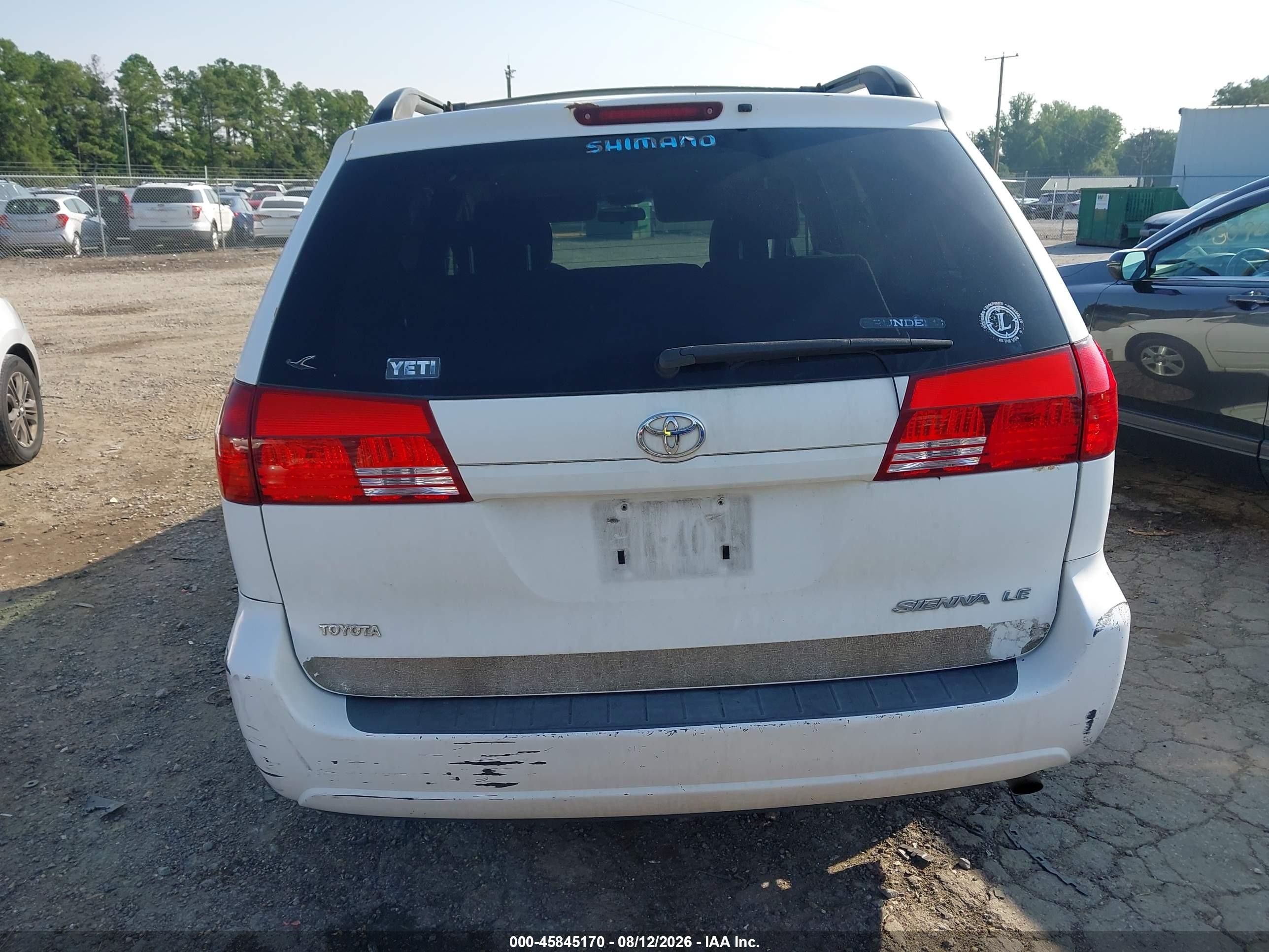 2004 Toyota Sienna Le Белый vin: 5TDZA23C84S131038