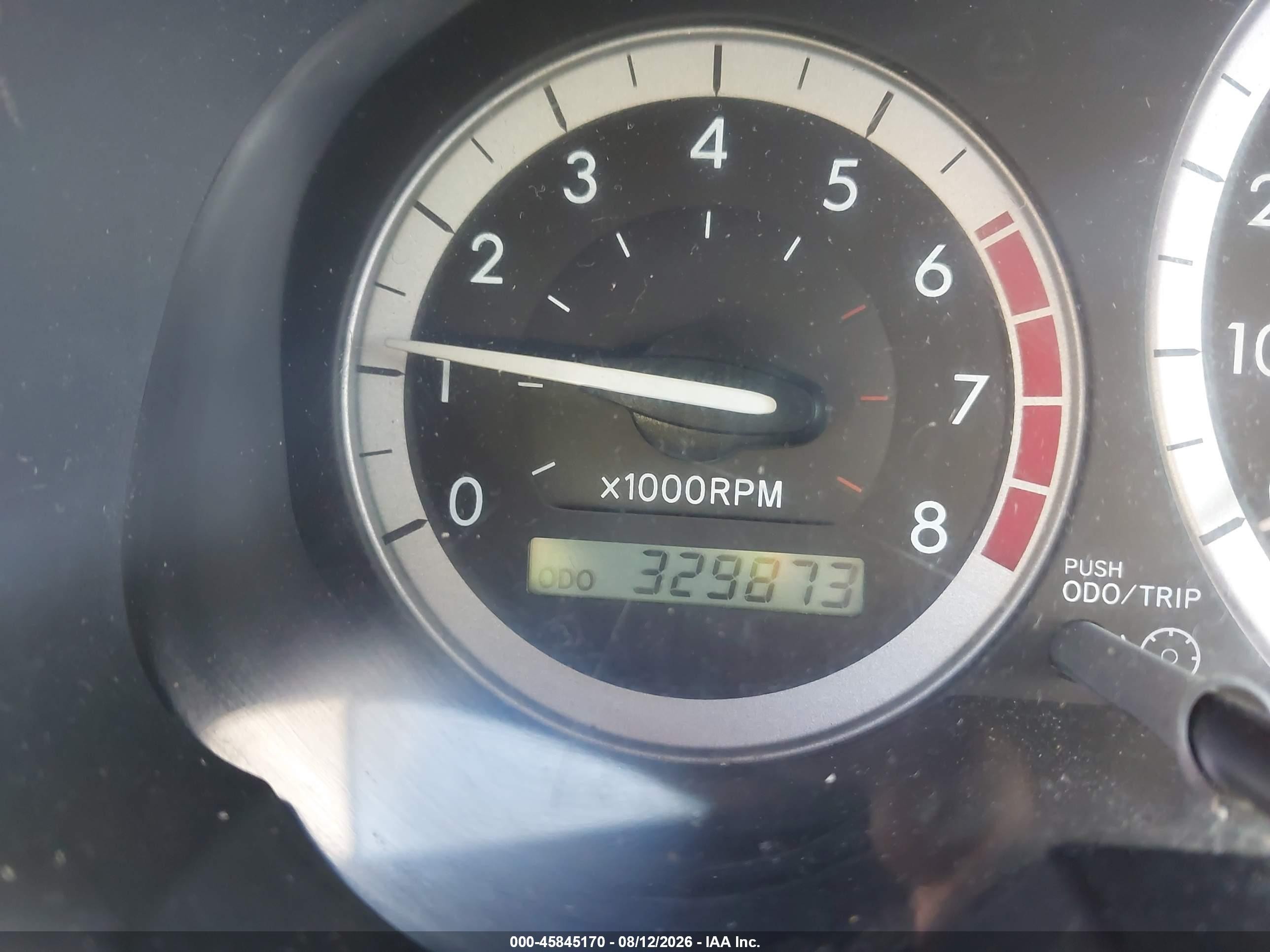2004 Toyota Sienna Le Белый vin: 5TDZA23C84S131038