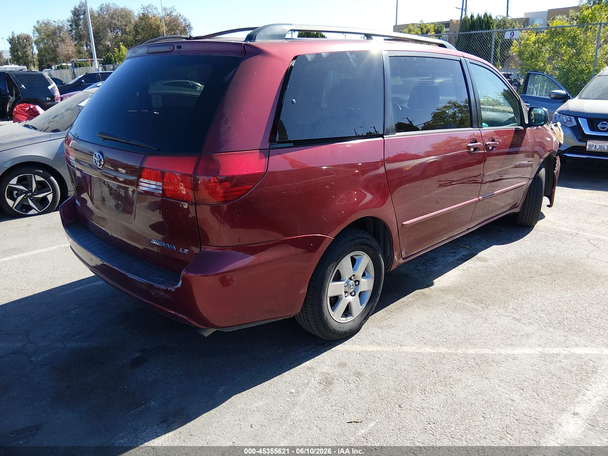 2004 Toyota Sienna Le Burgundy vin: 5TDZA23C84S197654