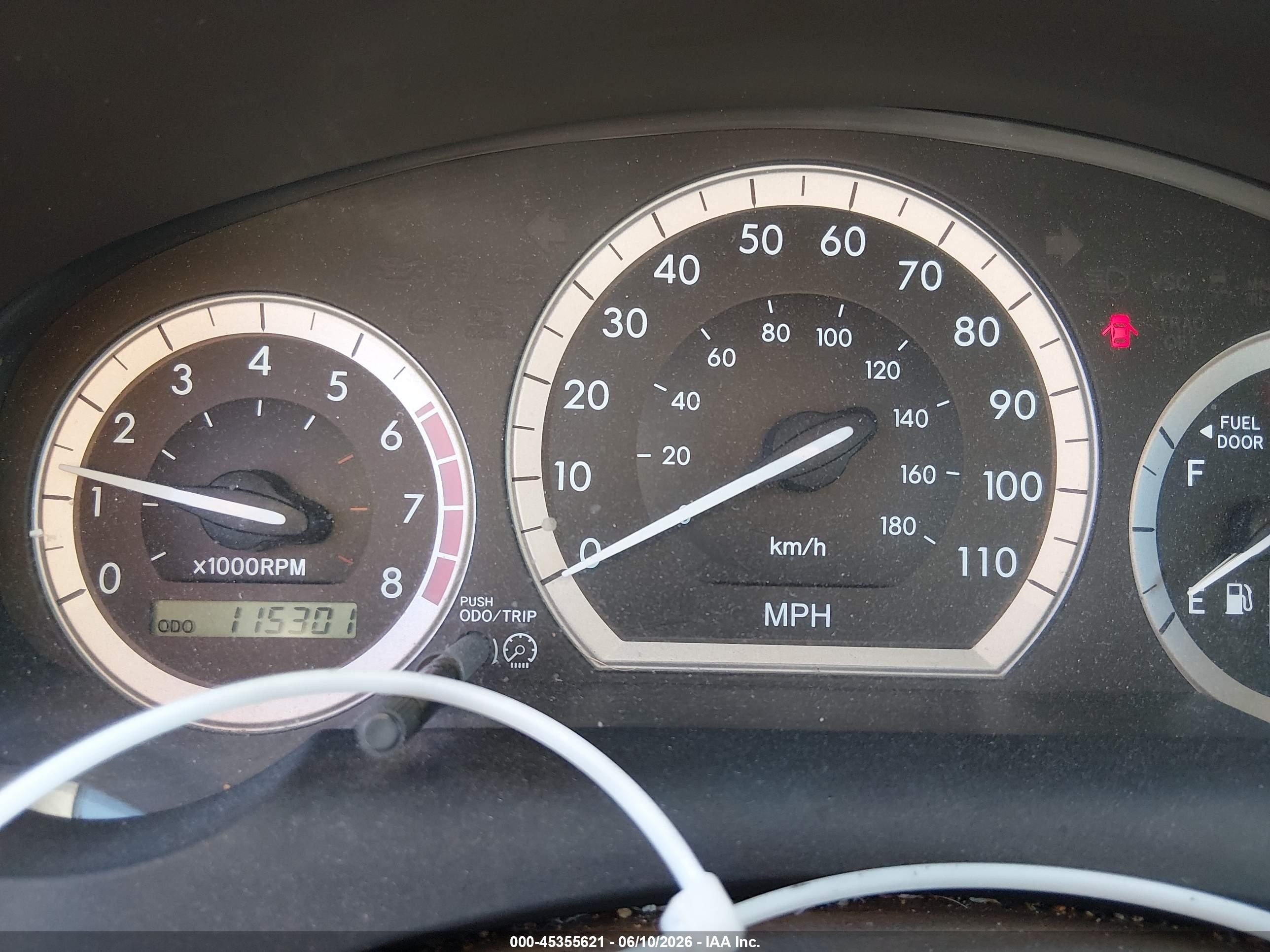 2004 Toyota Sienna Le Burgundy vin: 5TDZA23C84S197654