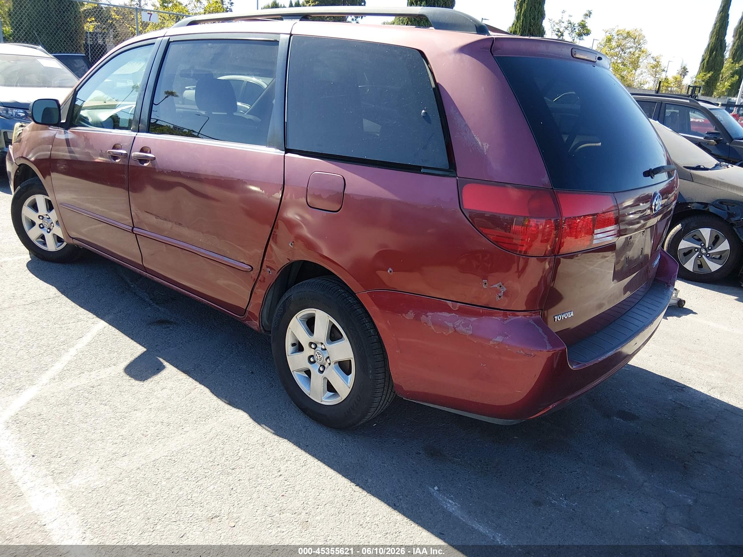 2004 Toyota Sienna Le Burgundy vin: 5TDZA23C84S197654