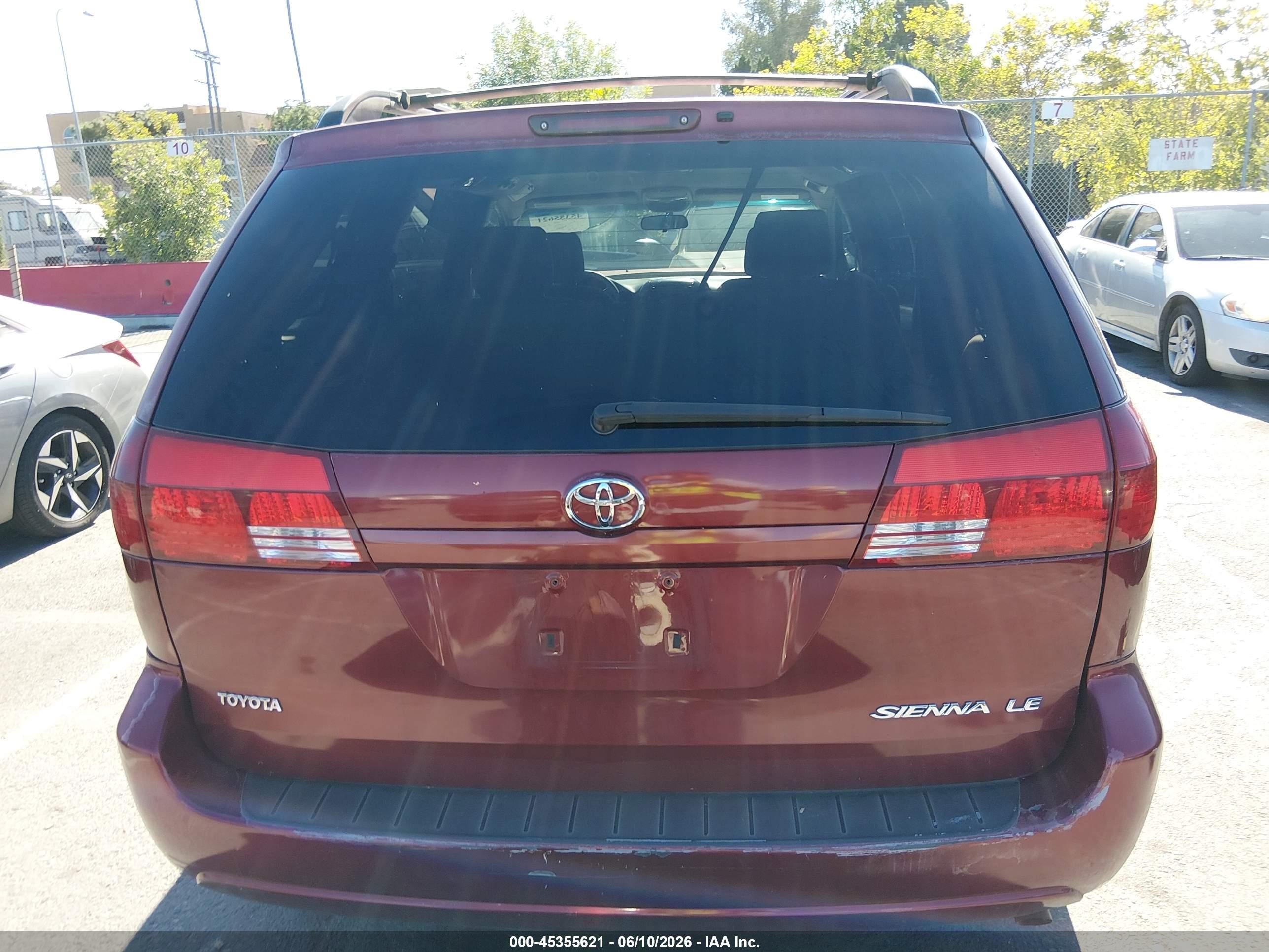 2004 Toyota Sienna Le Burgundy vin: 5TDZA23C84S197654
