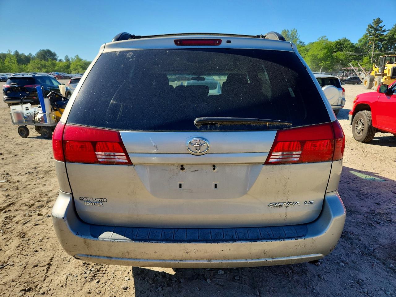 2005 Toyota Sienna Le 7 Passenger Silver vin: 5TDZA23C85S234025