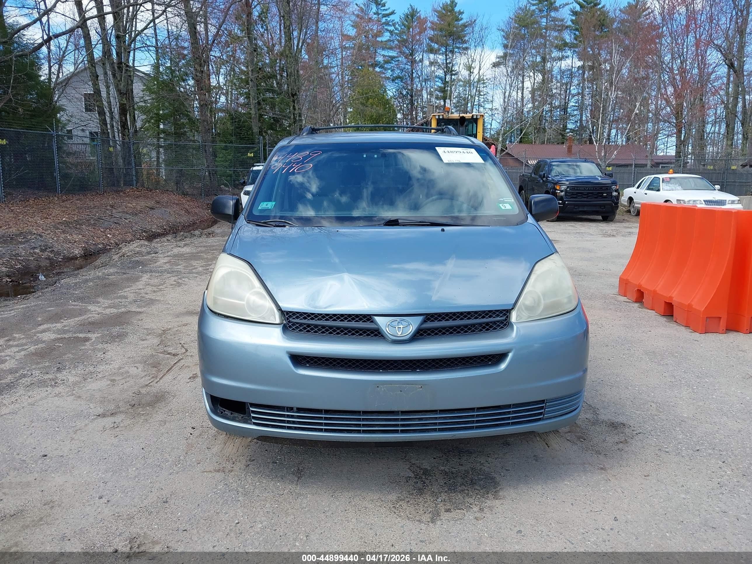 2005 Toyota Sienna Le Blue vin: 5TDZA23C85S278560