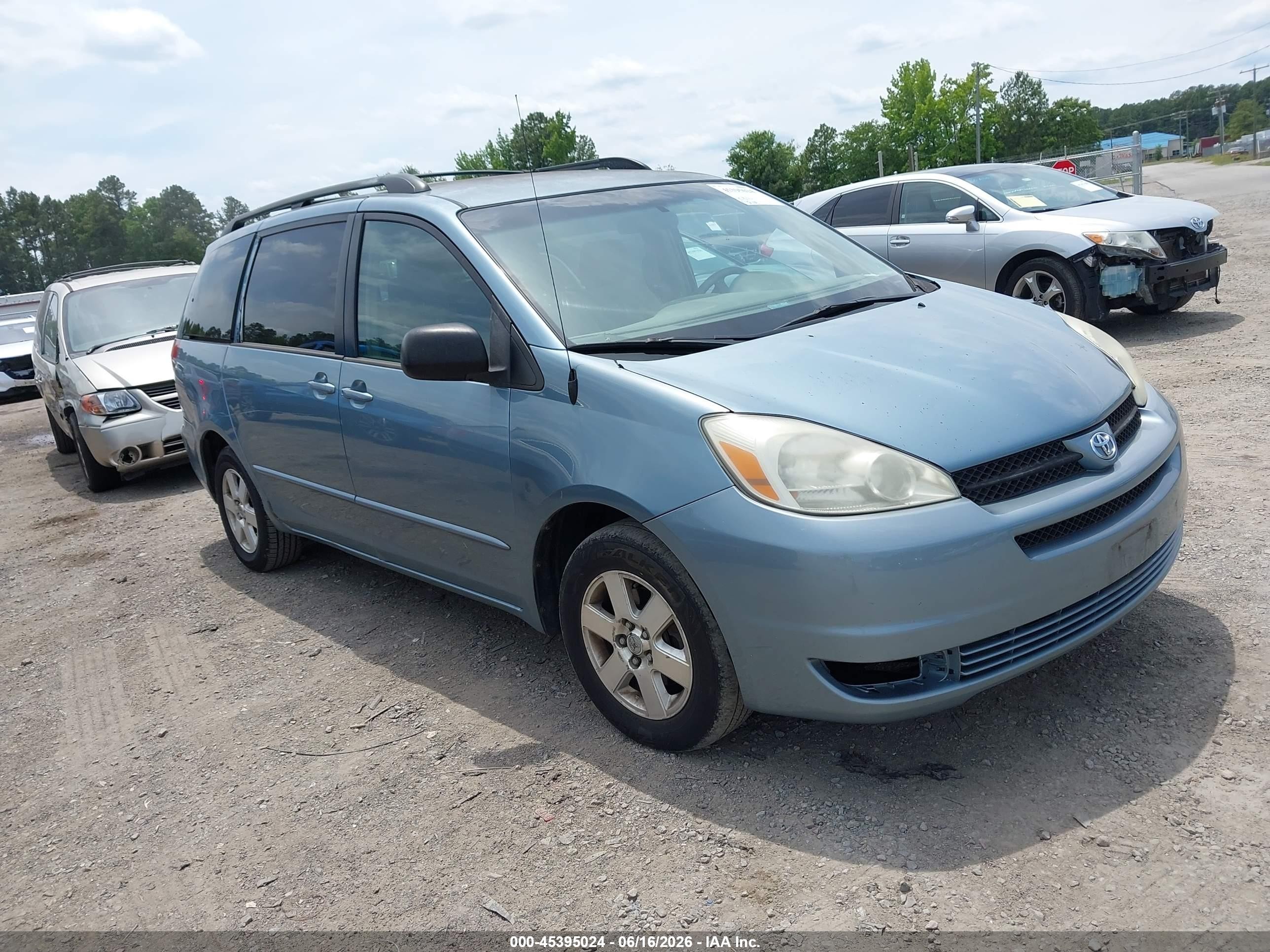 2005 Toyota Sienna Le Blue vin: 5TDZA23C85S293334