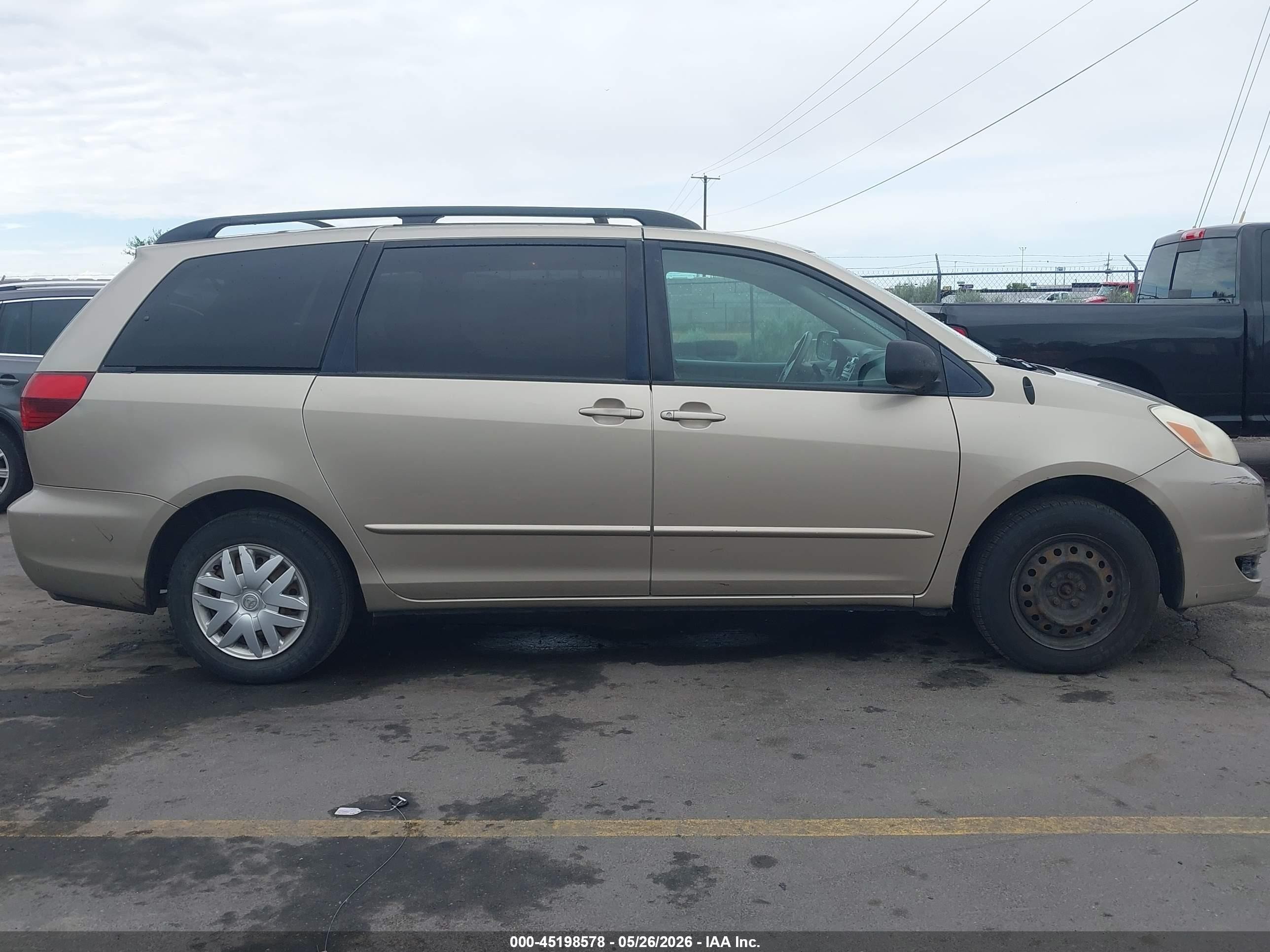 2005 Toyota Sienna Le Tan vin: 5TDZA23C85S301903