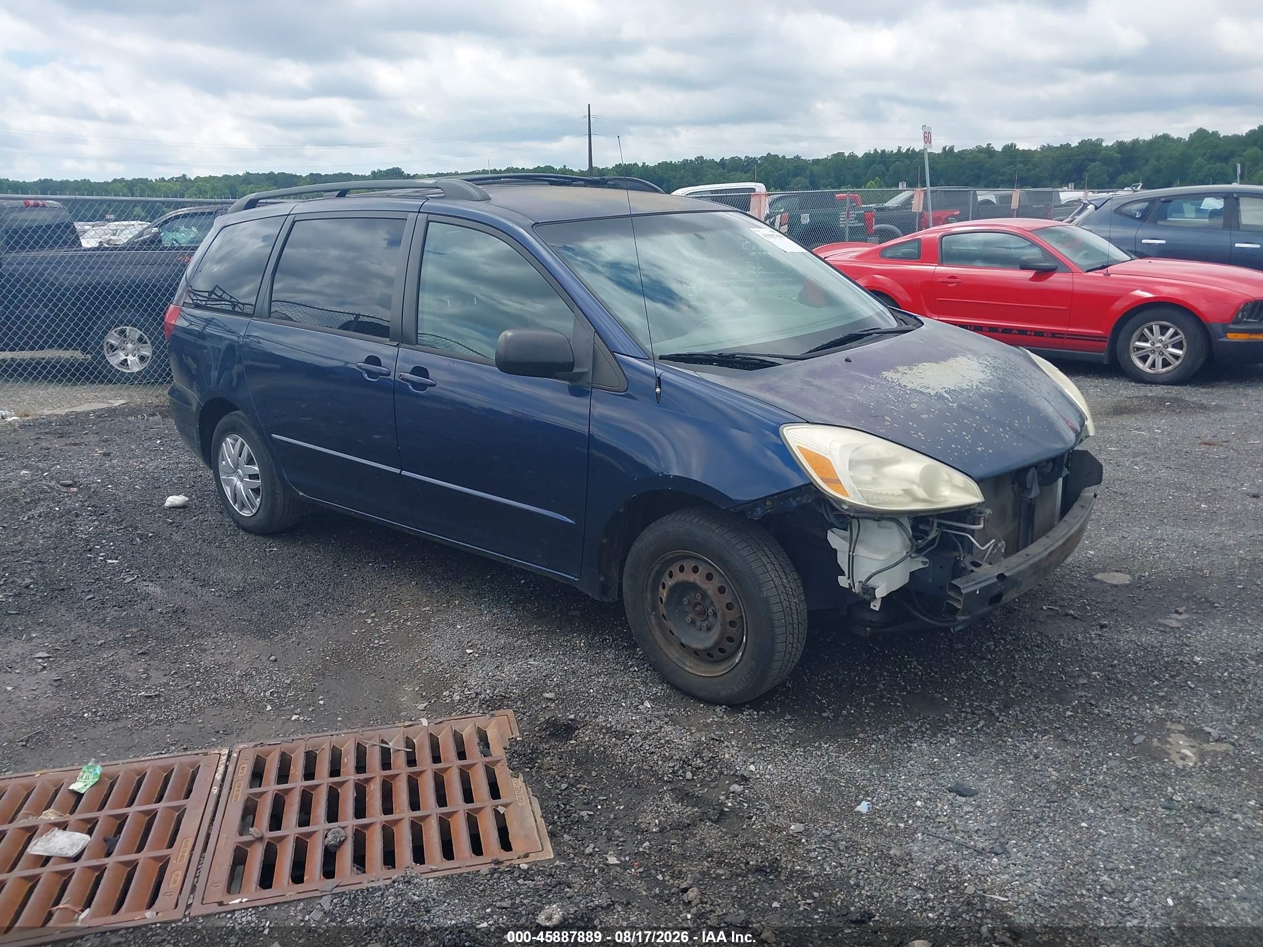 2005 Toyota Sienna Le Blue vin: 5TDZA23C85S370123