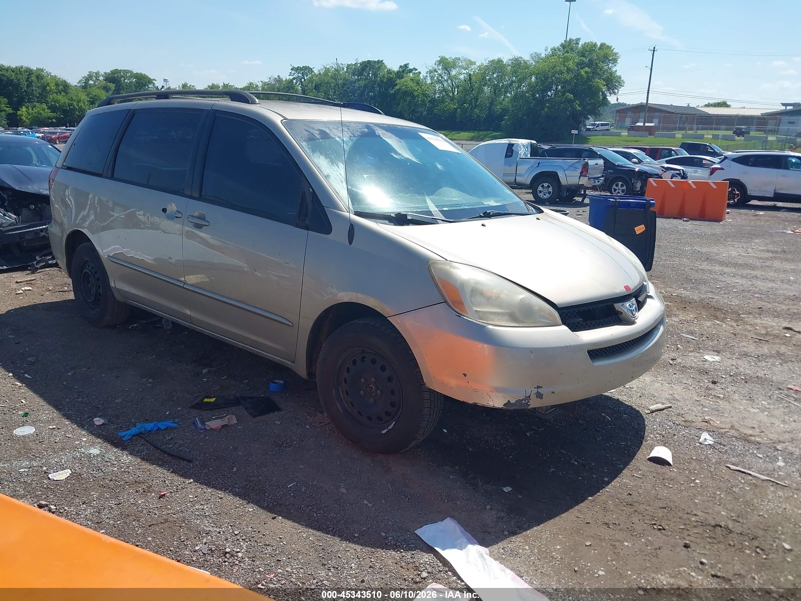 2005 Toyota Sienna Le Желто-коричневый vin: 5TDZA23C85S373166