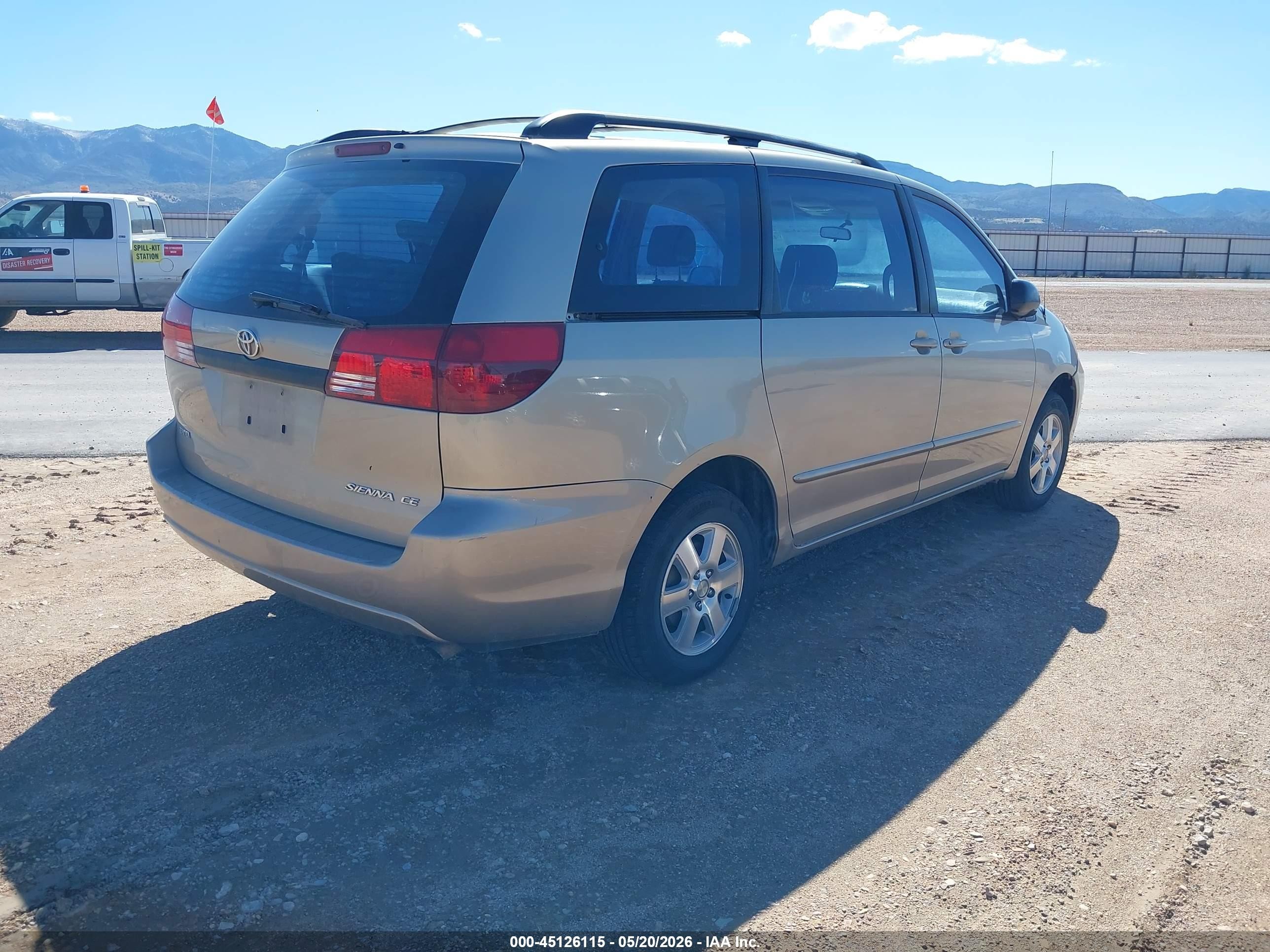 2005 Toyota Sienna Ce Gold vin: 5TDZA23C85S377024