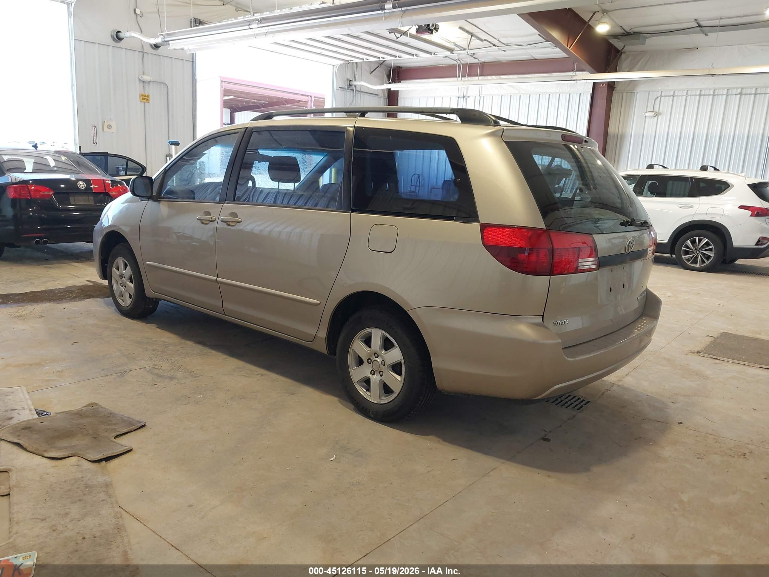 2005 Toyota Sienna Ce Gold vin: 5TDZA23C85S377024
