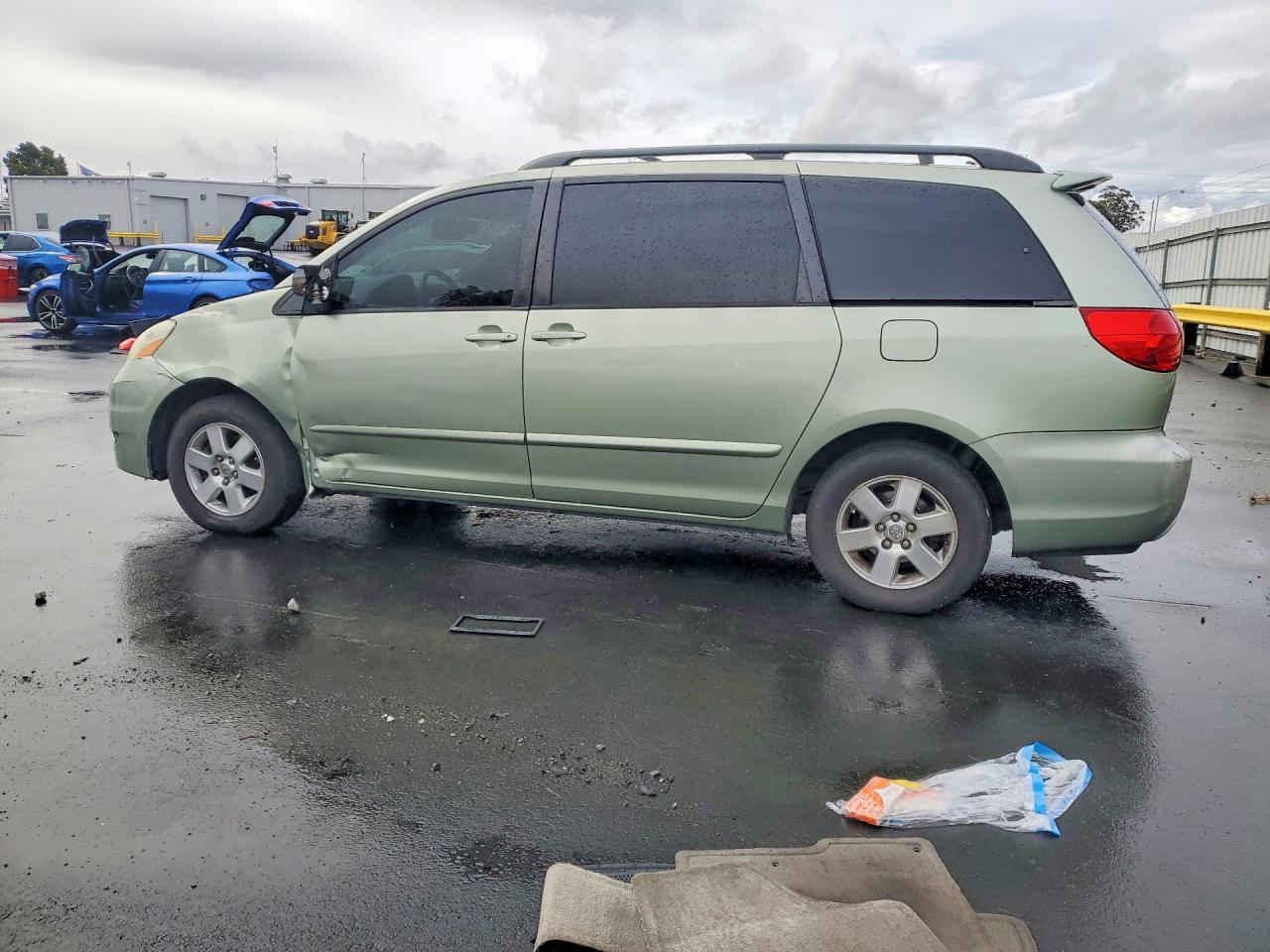 2006 Toyota Sienna Le 8 Passenger Зеленый vin: 5TDZA23C86S409715