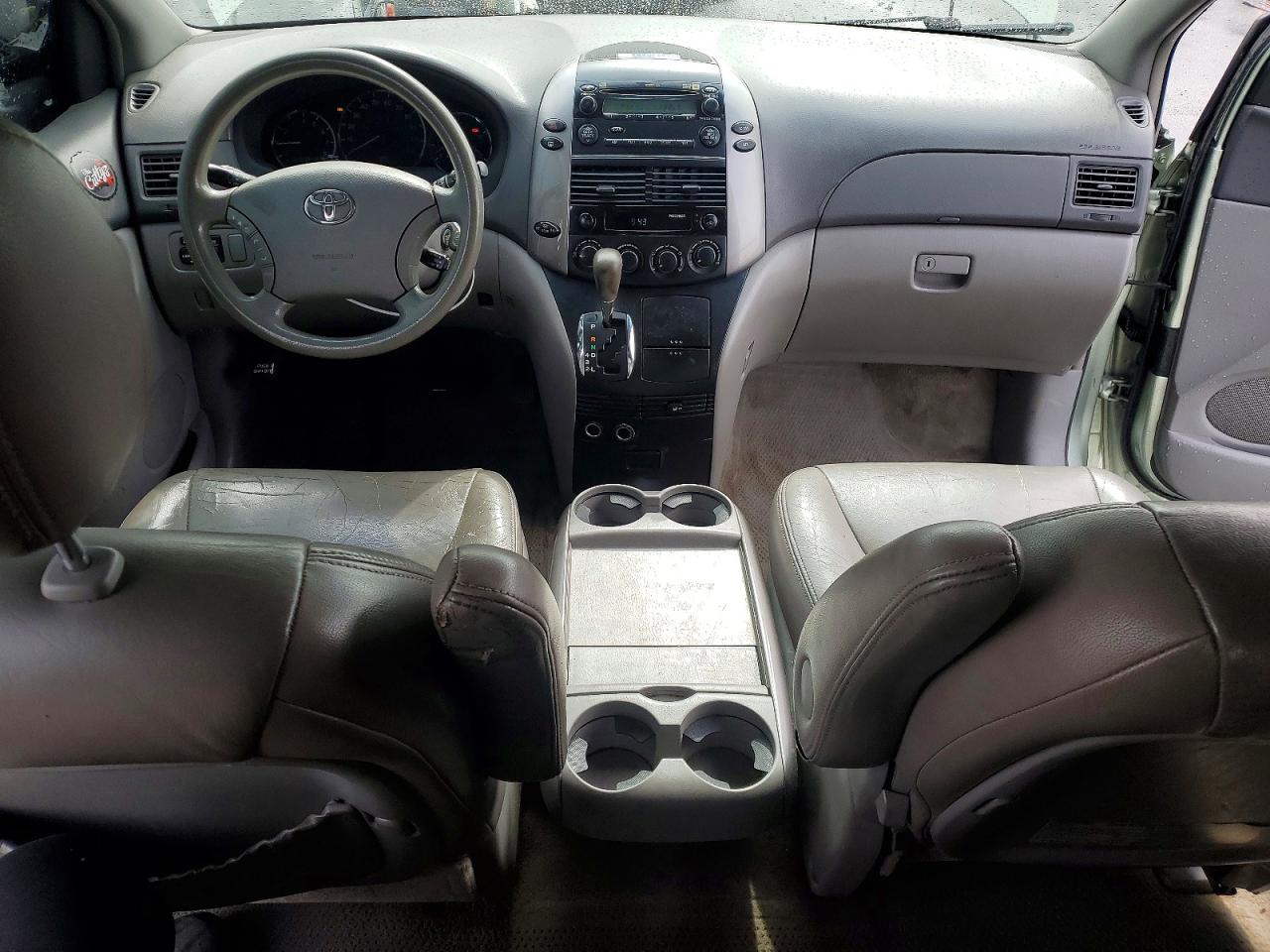 2006 Toyota Sienna Le 8 Passenger Зеленый vin: 5TDZA23C86S409715