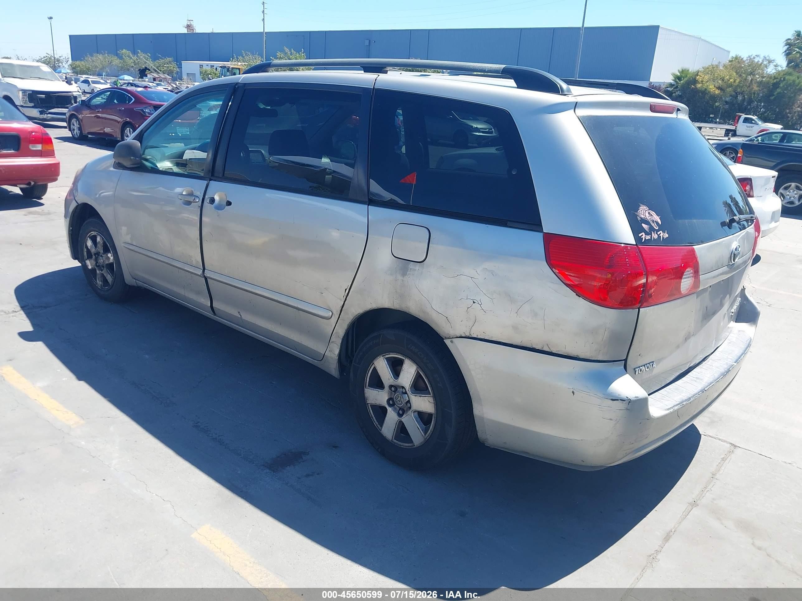 2006 Toyota Sienna Le Gray vin: 5TDZA23C86S411383