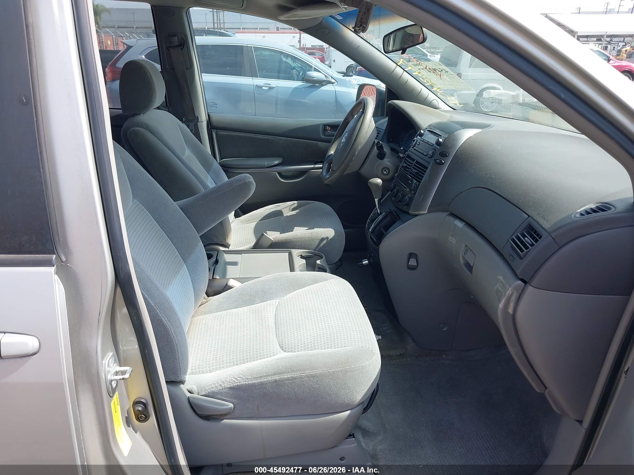 2006 Toyota Sienna Ce Silver vin: 5TDZA23C86S453813