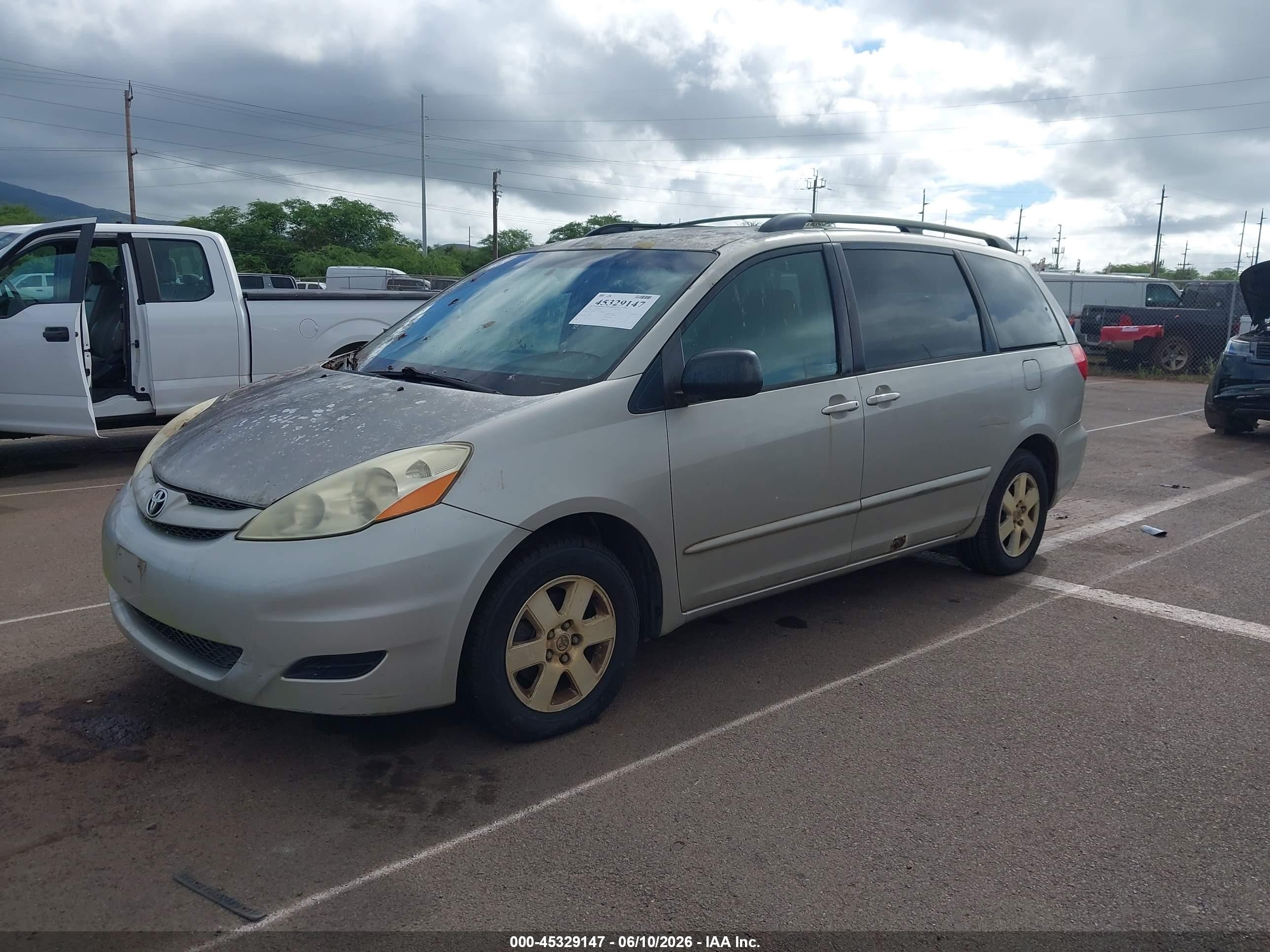 2006 Toyota Sienna Le Silver vin: 5TDZA23C86S456727