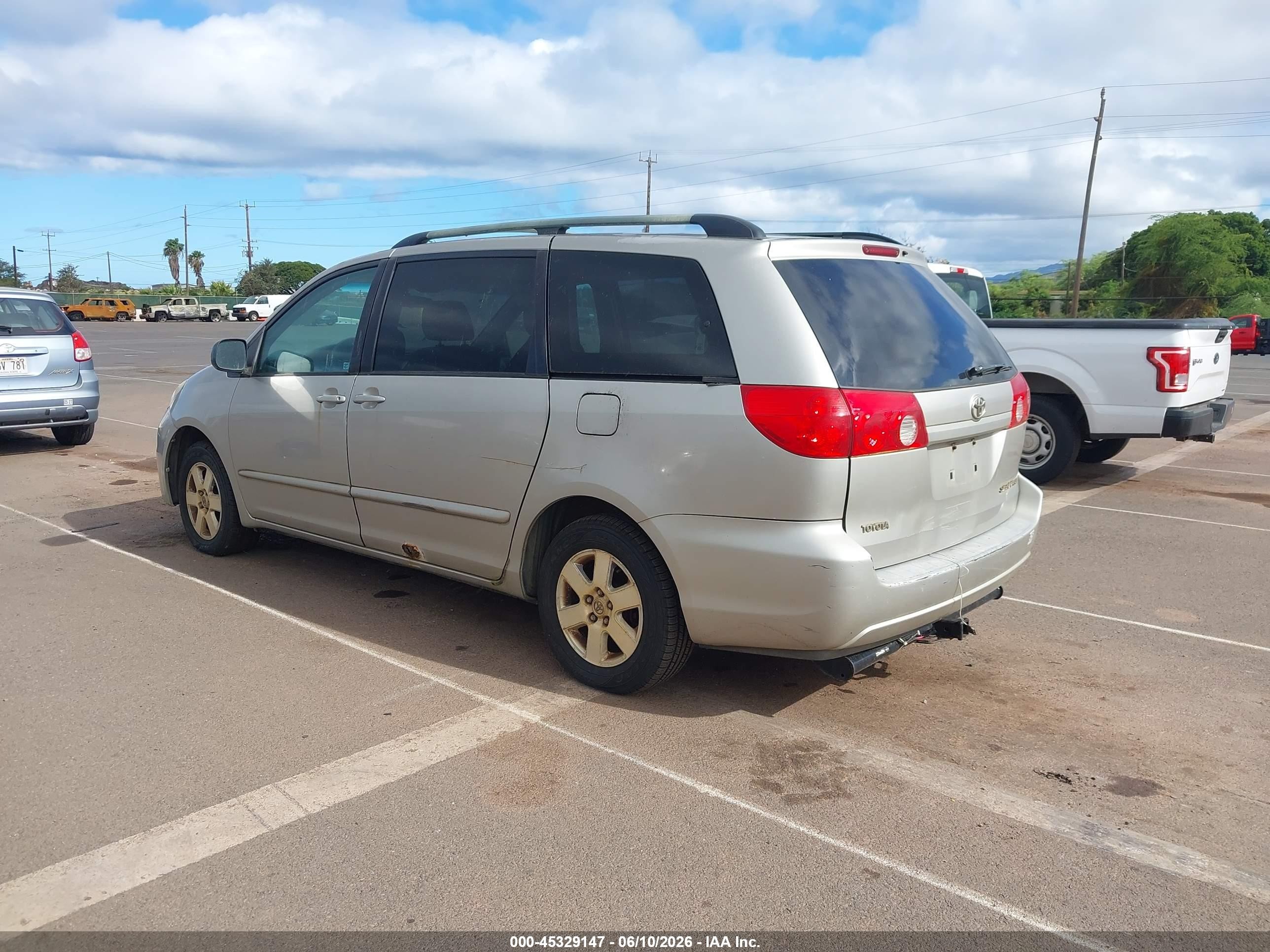 2006 Toyota Sienna Le Silver vin: 5TDZA23C86S456727