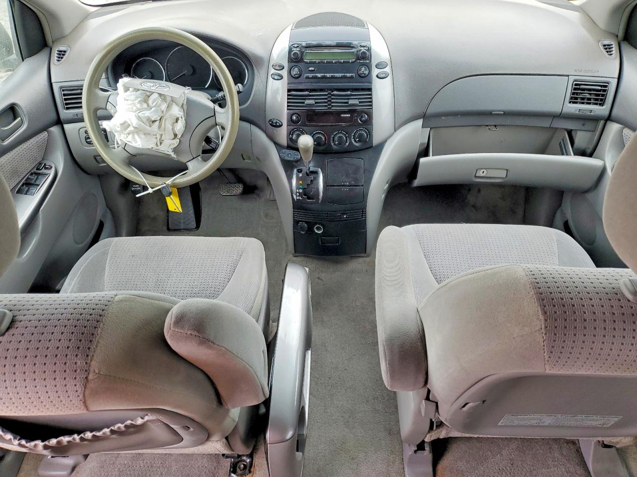 2006 Toyota Sienna Le 8 Passenger White vin: 5TDZA23C86S467730