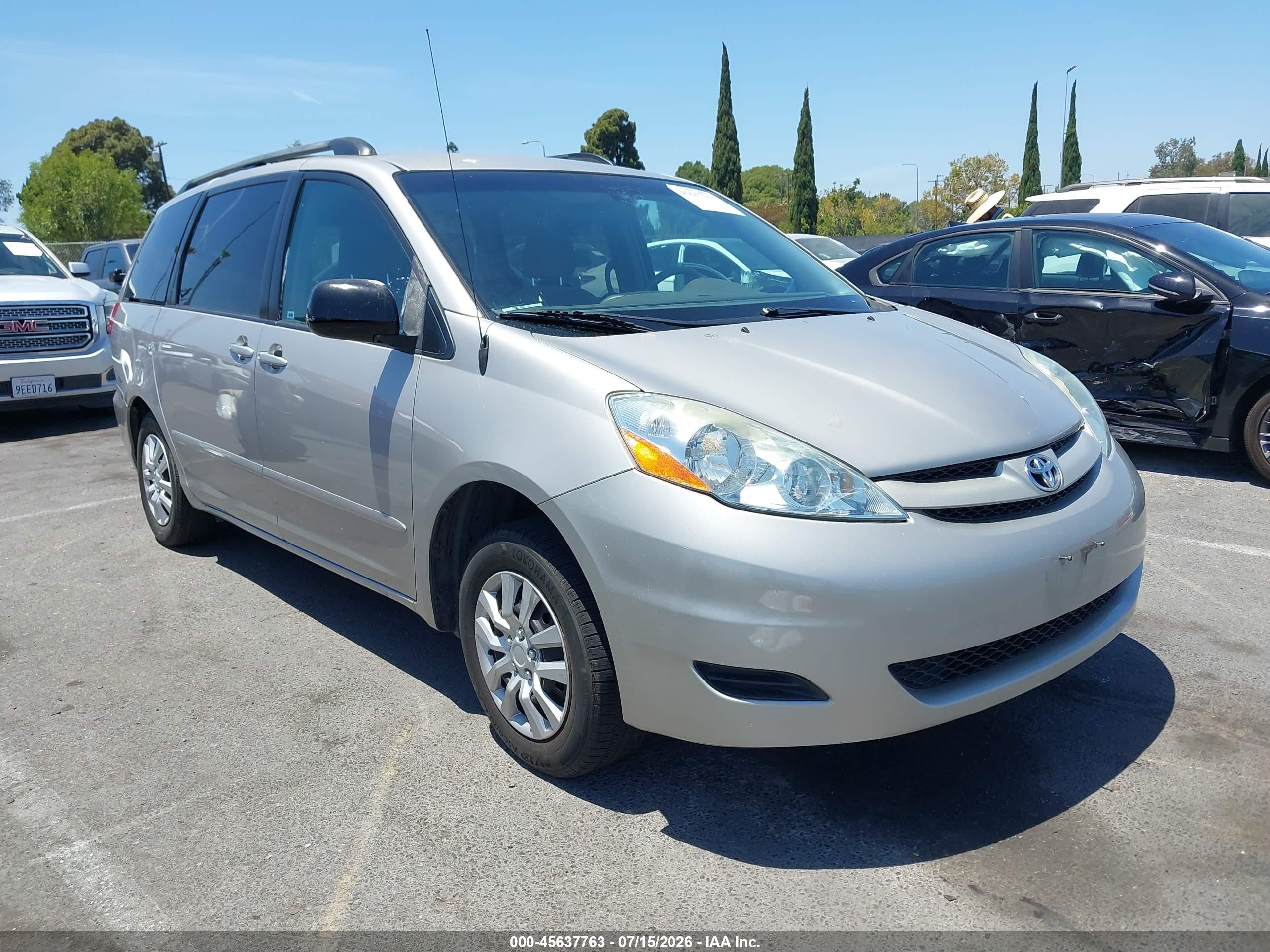 2006 Toyota Sienna Le Silver vin: 5TDZA23C86S478971