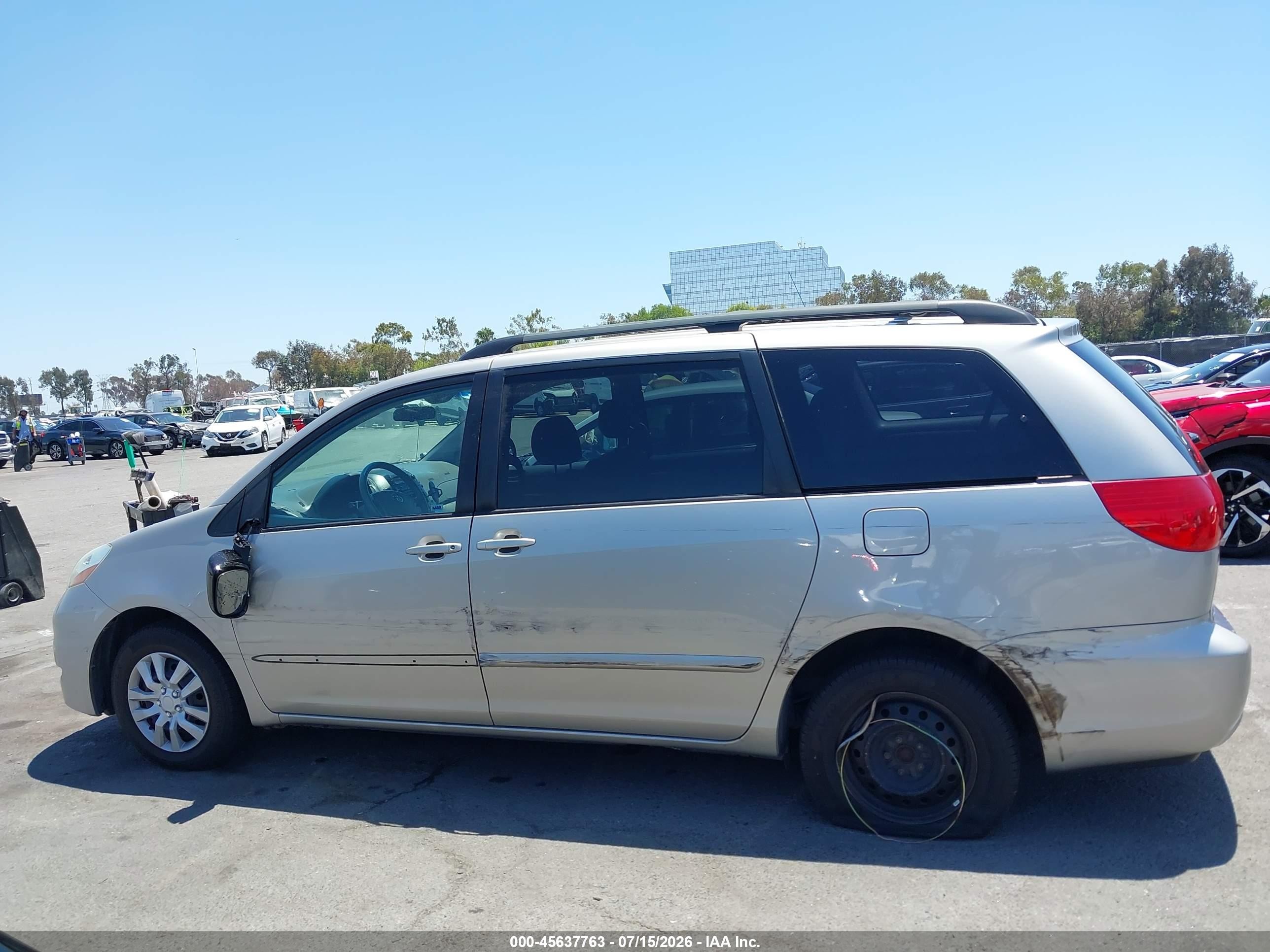 2006 Toyota Sienna Le Silver vin: 5TDZA23C86S478971