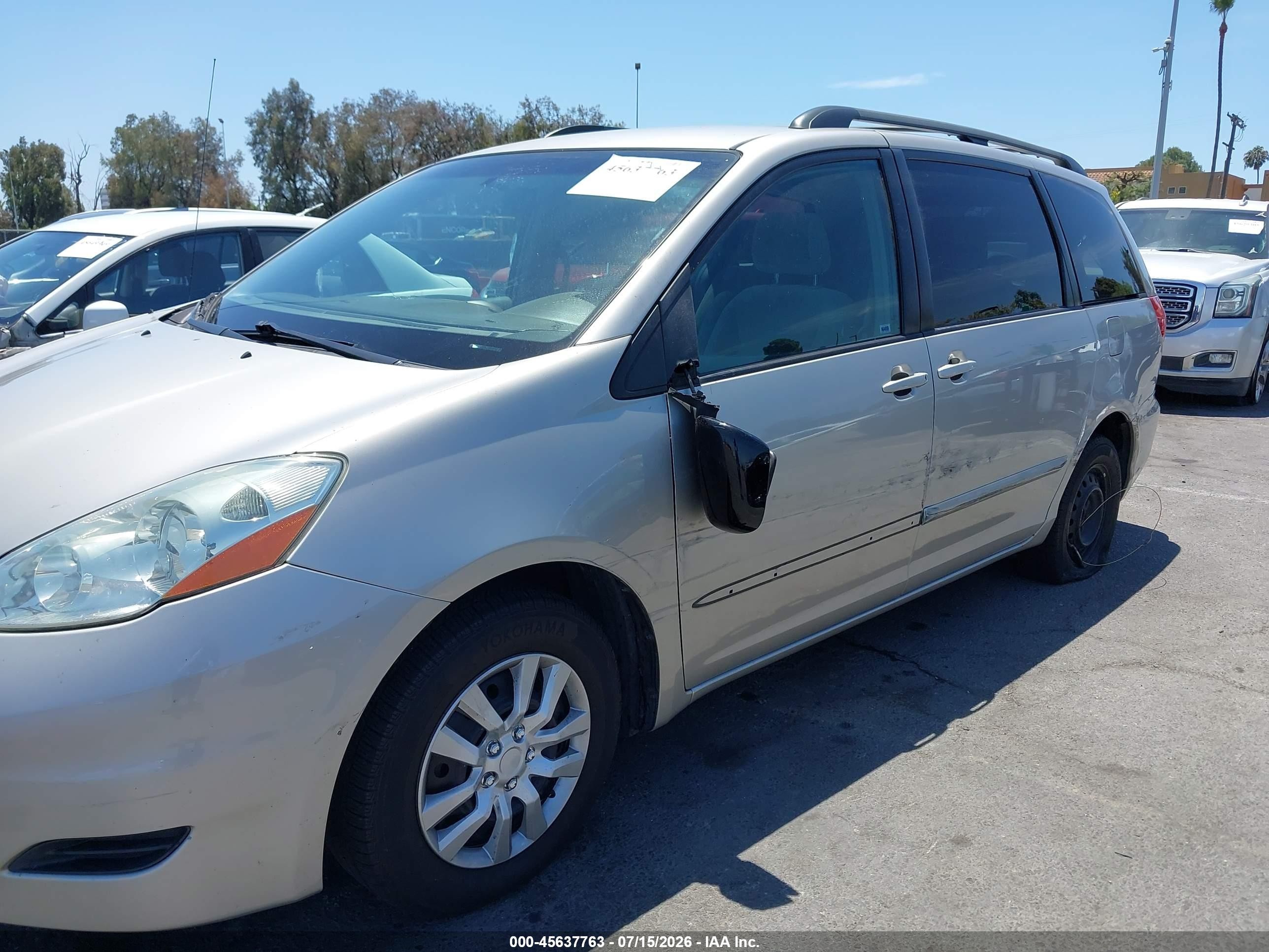 2006 Toyota Sienna Le Silver vin: 5TDZA23C86S478971