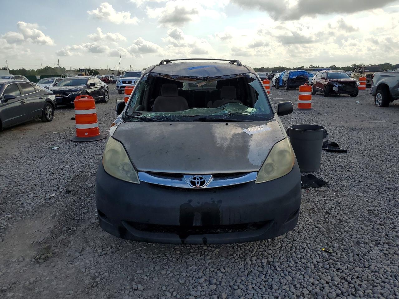 2006 Toyota Sienna Le 7 Passenger Tan vin: 5TDZA23C86S481496