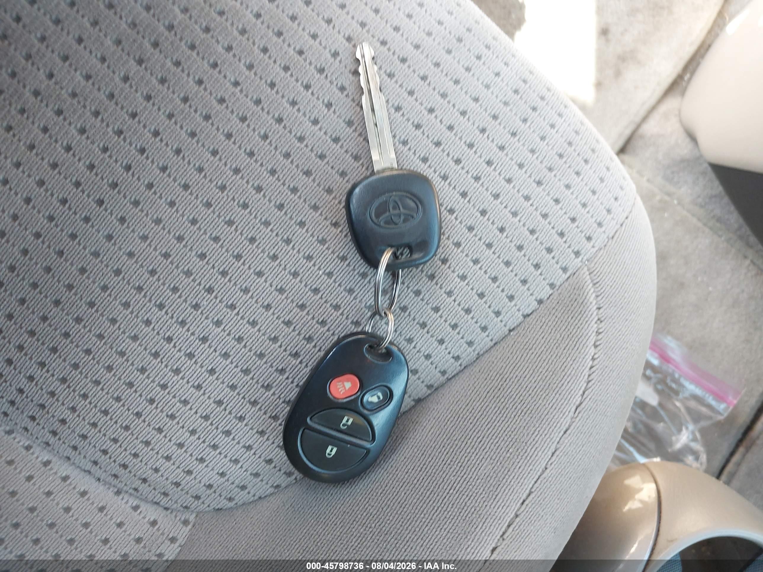 2006 Toyota Sienna Le Желто-коричневый vin: 5TDZA23C86S501150