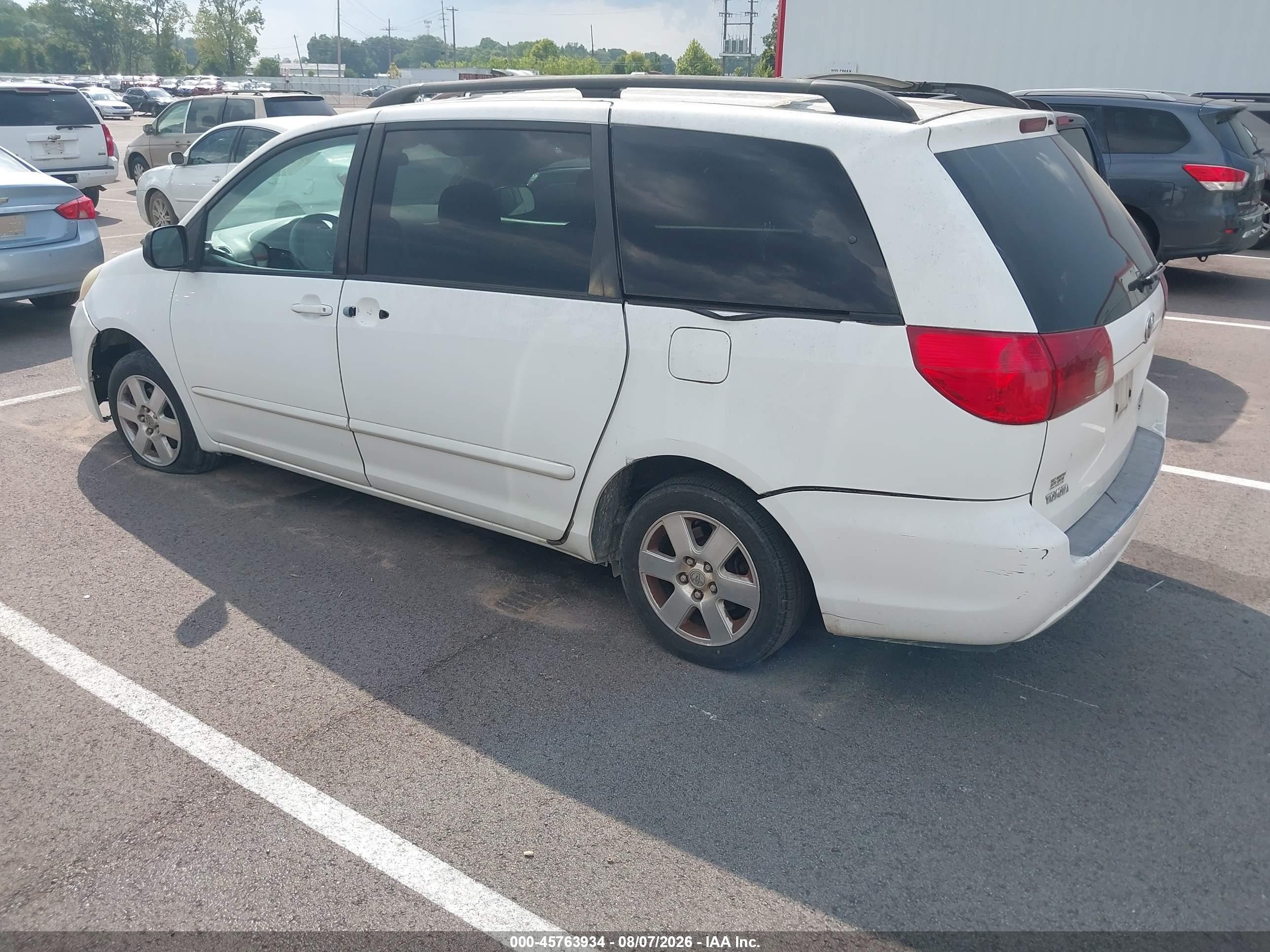 2006 Toyota Sienna Le Белый vin: 5TDZA23C86S513069