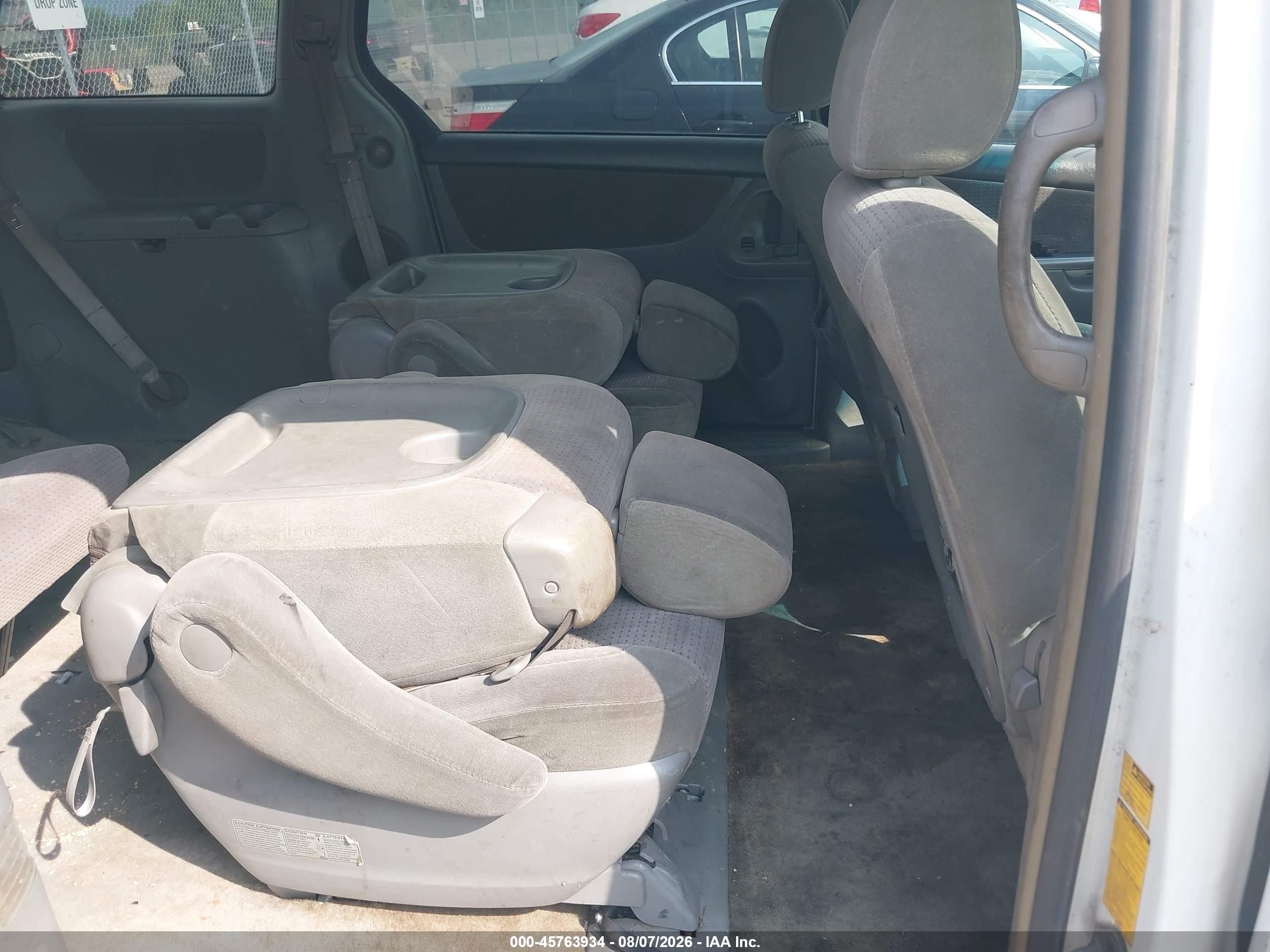 2006 Toyota Sienna Le Белый vin: 5TDZA23C86S513069