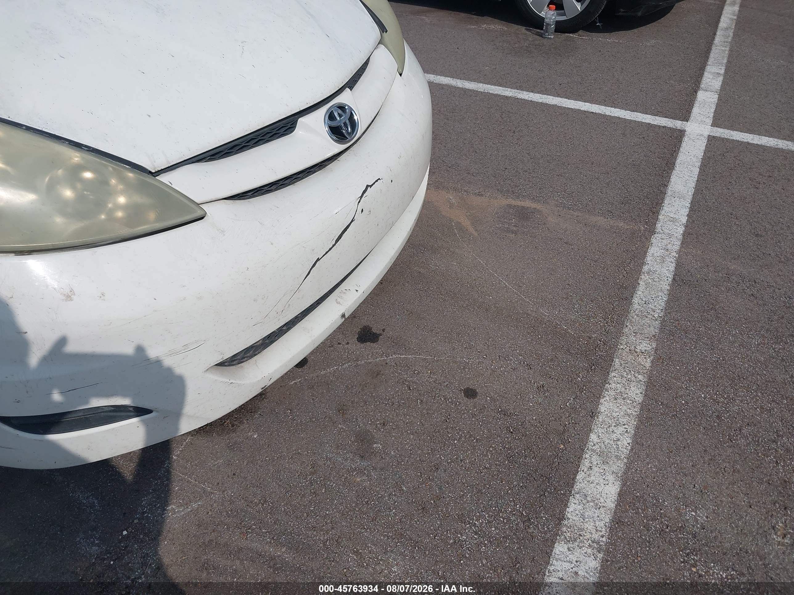 2006 Toyota Sienna Le Белый vin: 5TDZA23C86S513069