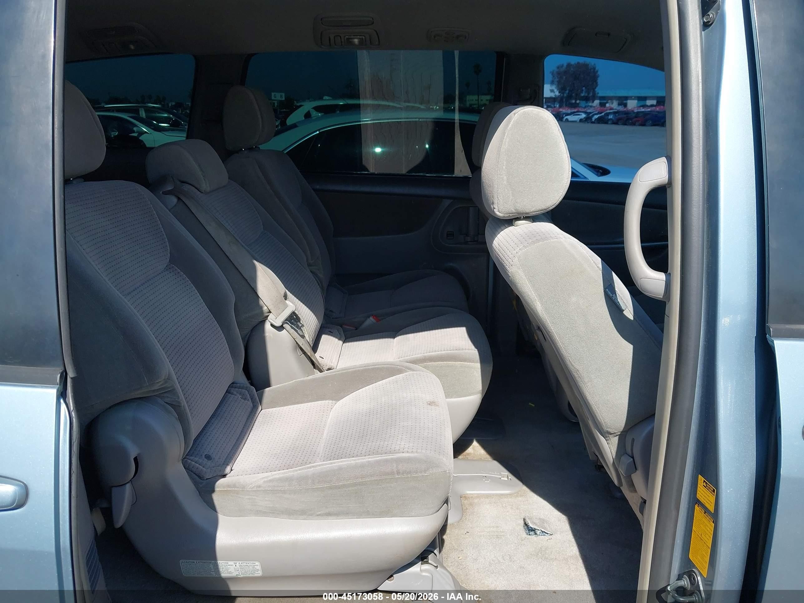 2006 Toyota Sienna Le Light Blue vin: 5TDZA23C86S534679