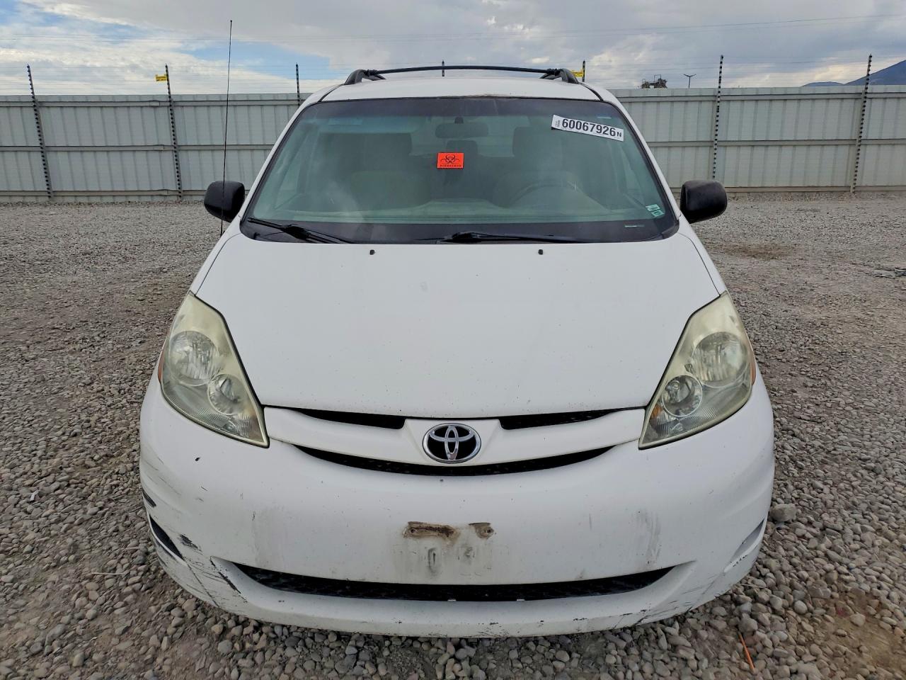 2006 Toyota Sienna Le 8 Passenger White vin: 5TDZA23C86S547321