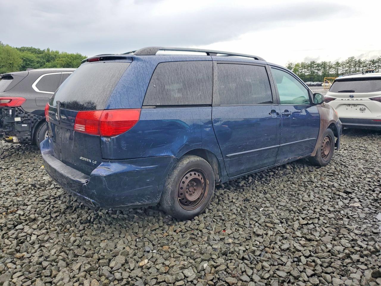 2004 Toyota Sienna Blue vin: 5TDZA23C94S034396