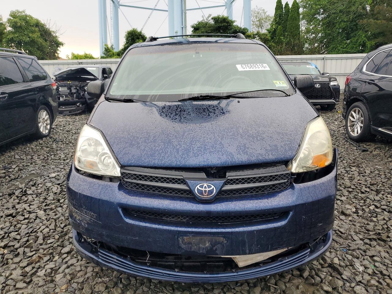 2004 Toyota Sienna Blue vin: 5TDZA23C94S034396