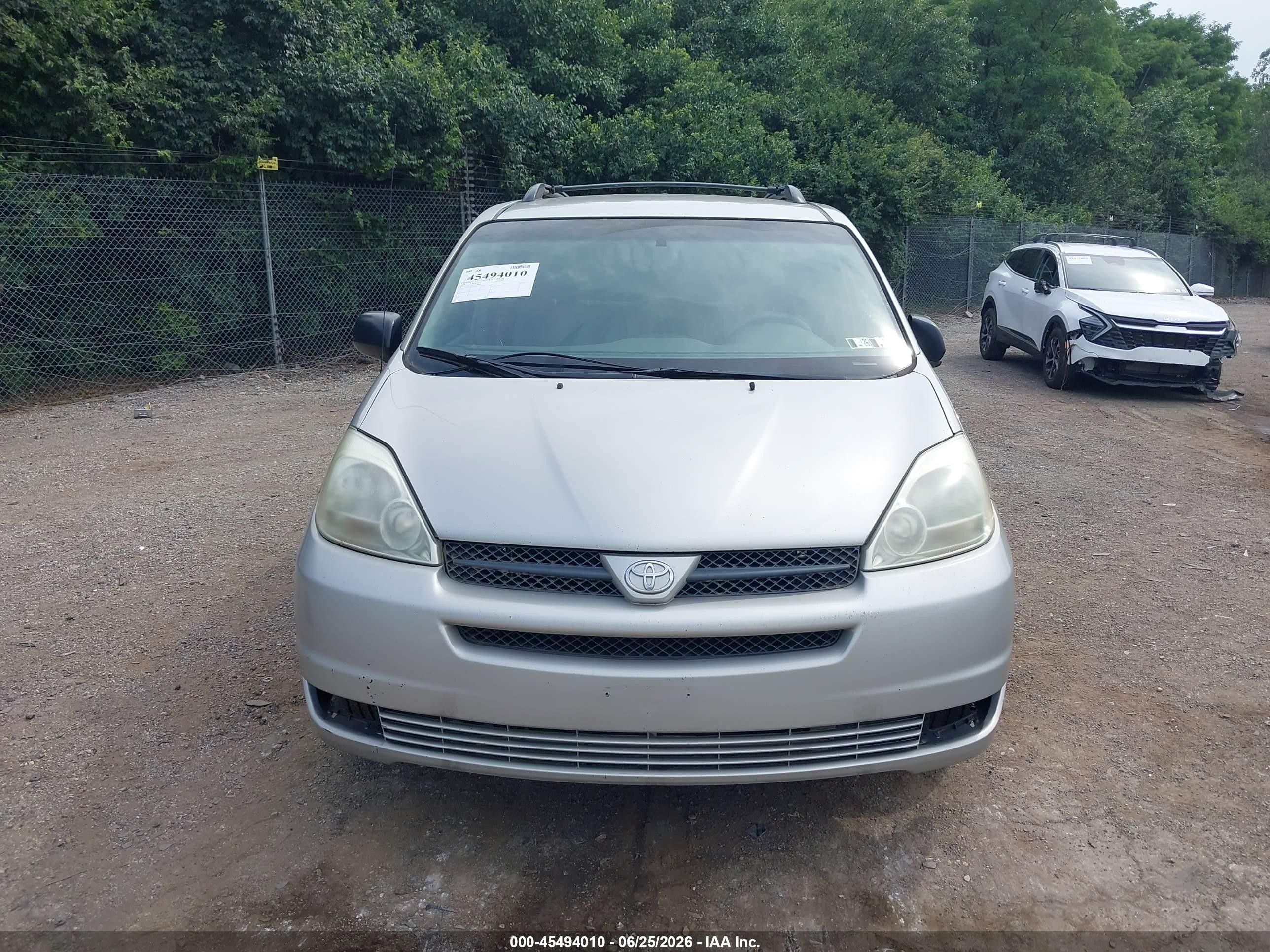 2004 Toyota Sienna Le Silver vin: 5TDZA23C94S049948
