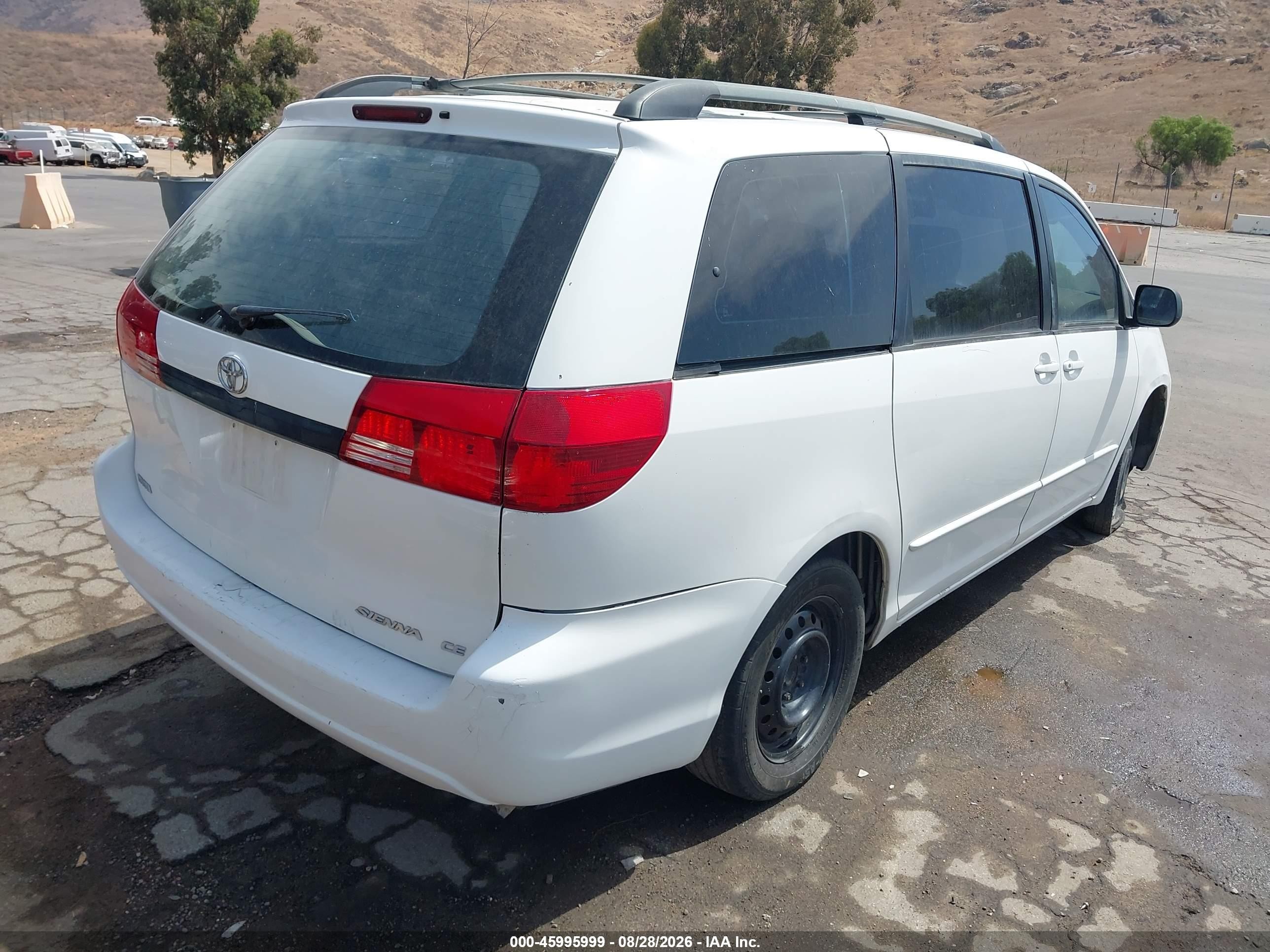2004 Toyota Sienna Ce White vin: 5TDZA23C94S074901