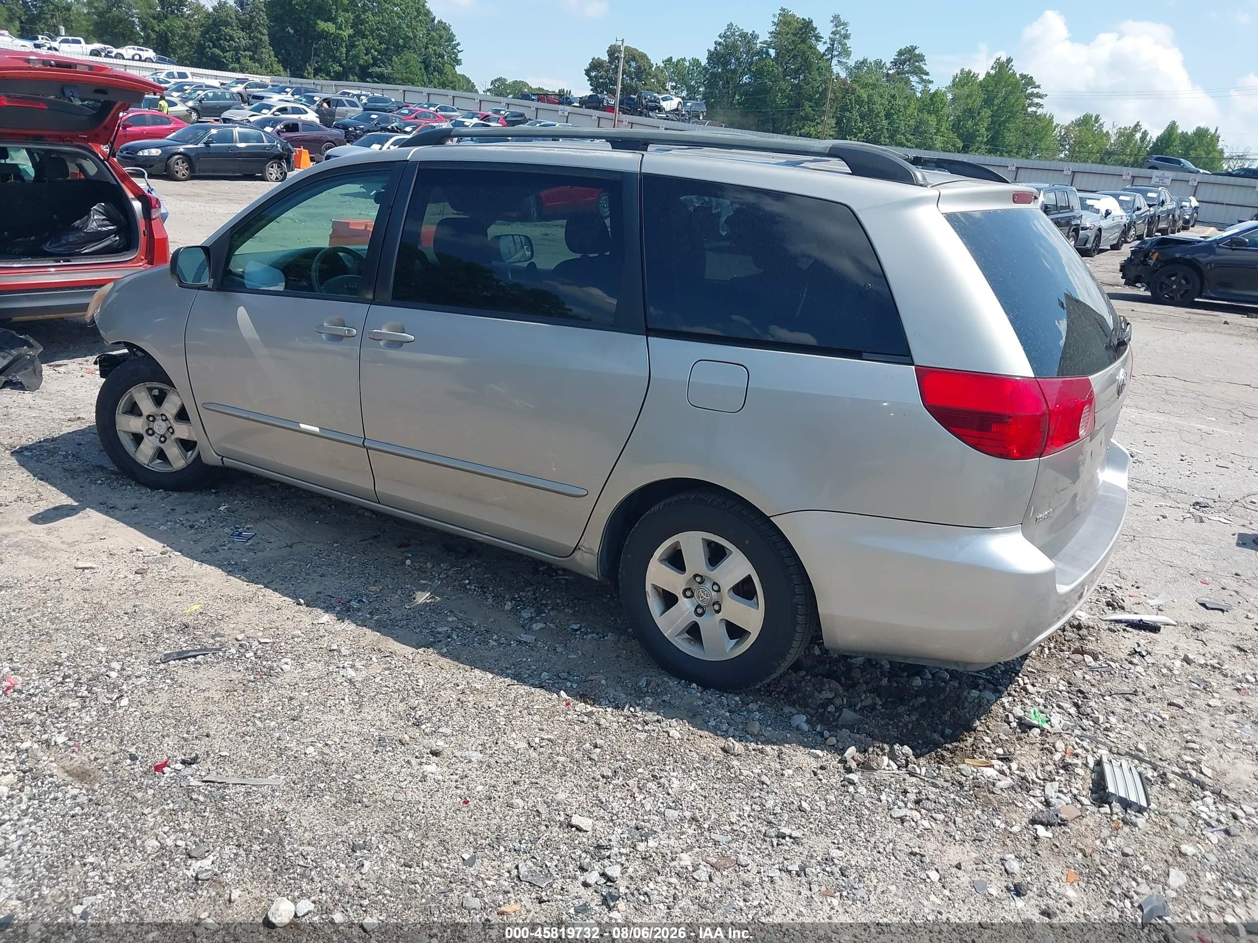 2004 Toyota Sienna Le Silver vin: 5TDZA23C94S094792