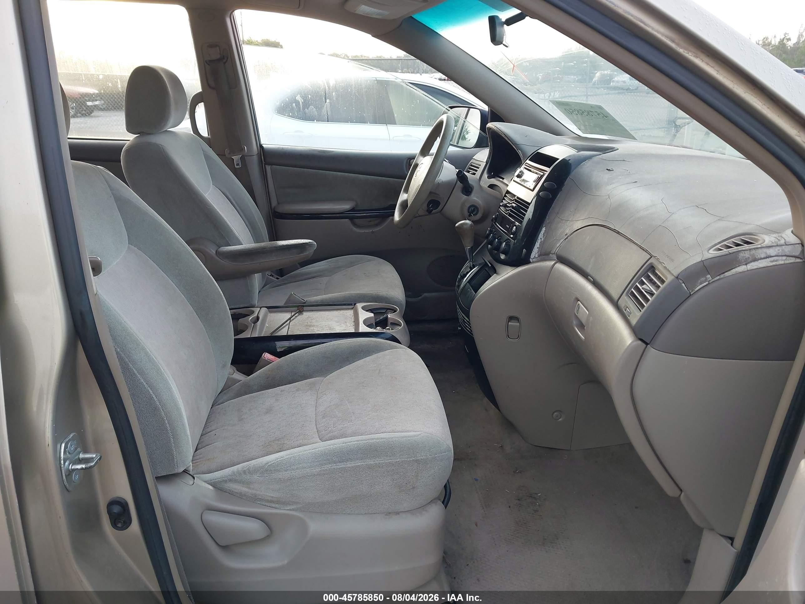 2004 Toyota Sienna Ce Gold vin: 5TDZA23C94S170060