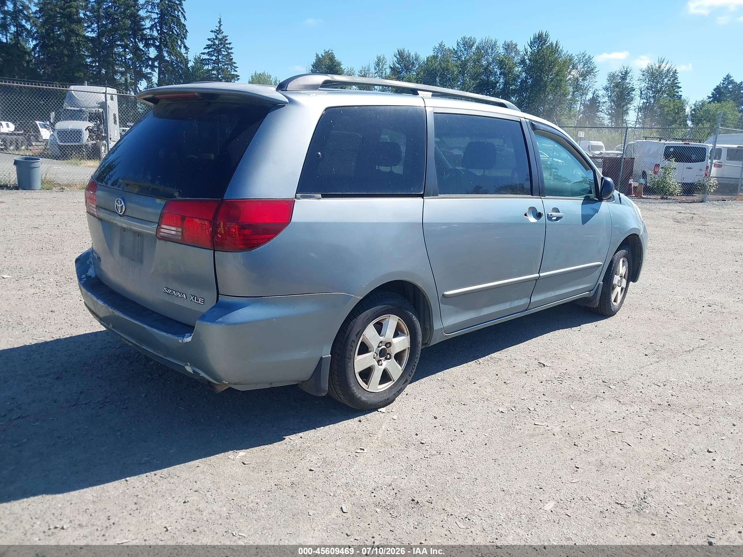 2004 Toyota Sienna Le Синий vin: 5TDZA23C94S207799