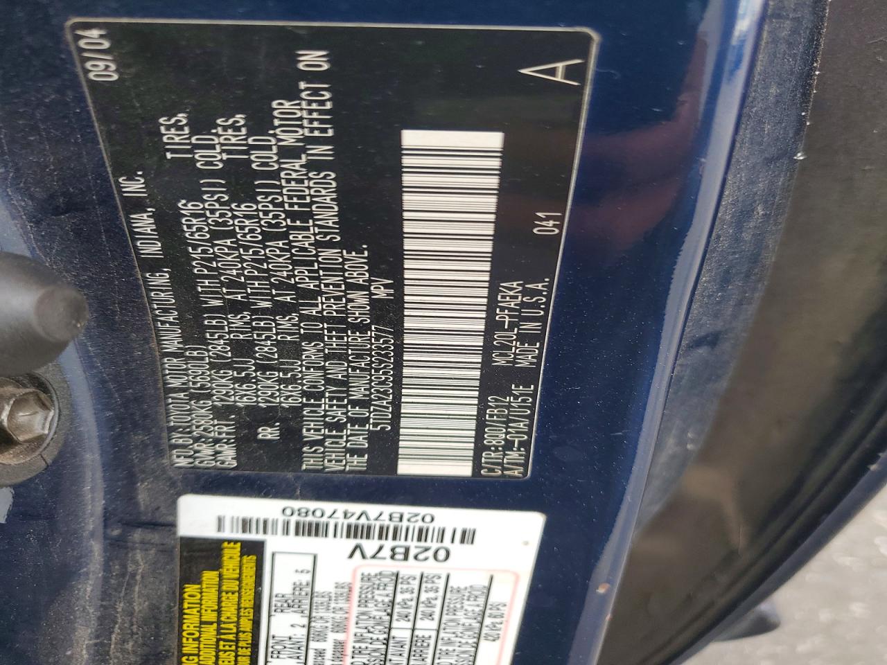 2005 Toyota Sienna Le 7 Passenger Blue vin: 5TDZA23C95S233577
